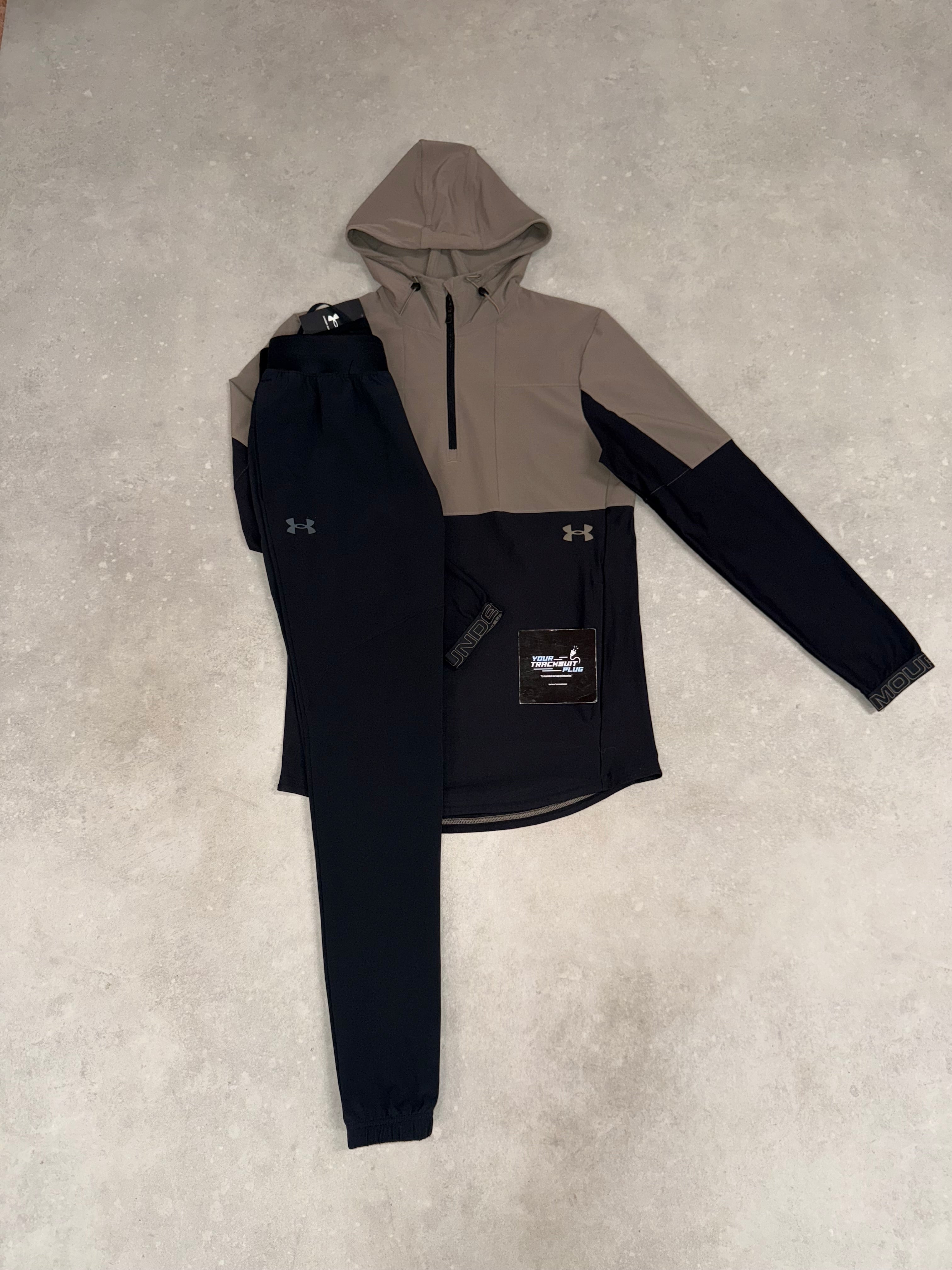 UNDER ARMOUR TRACKSUIT // LIMITED EDITION