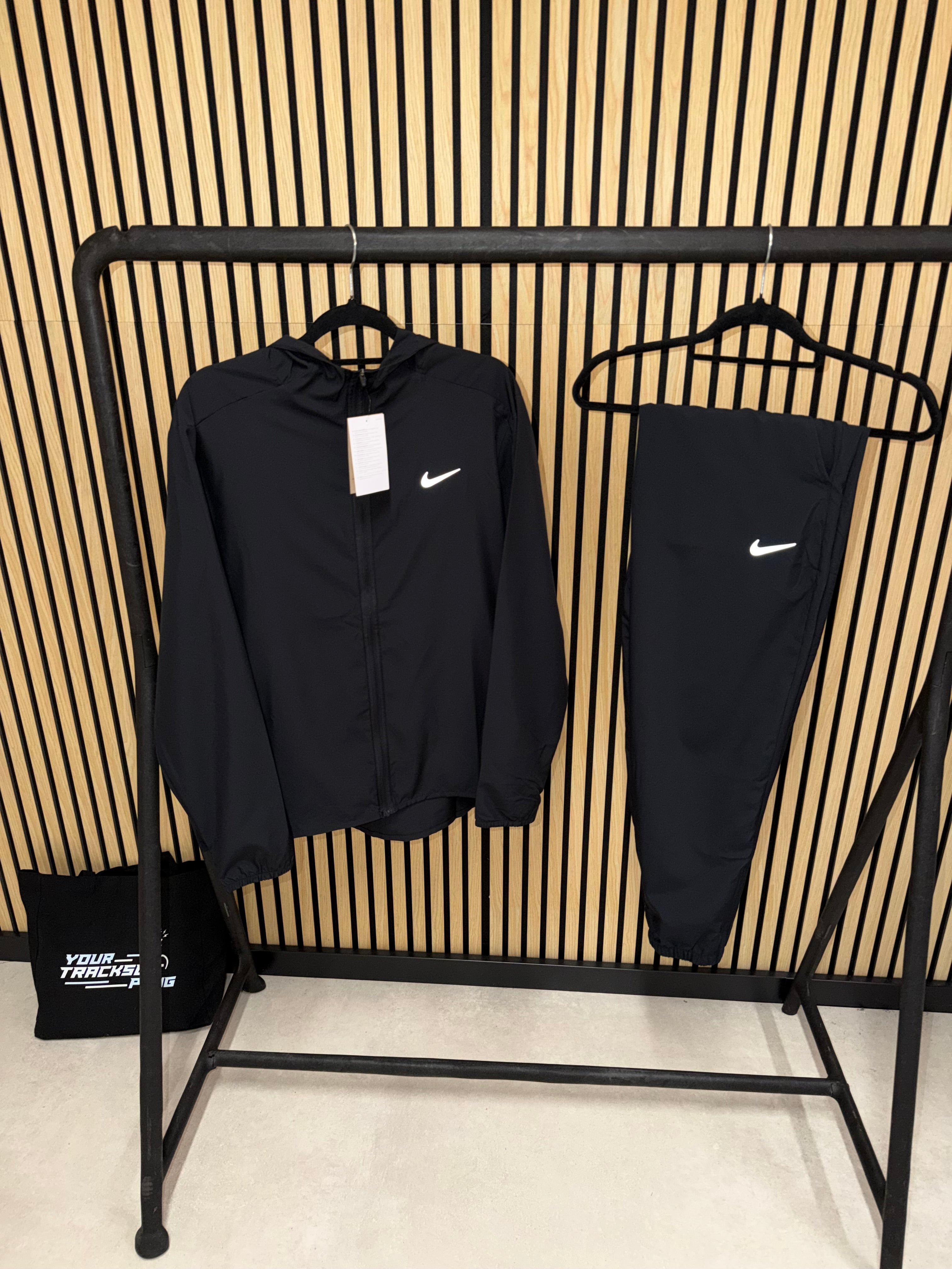 NIKE TRACKSUIT BLACK ON BLACK