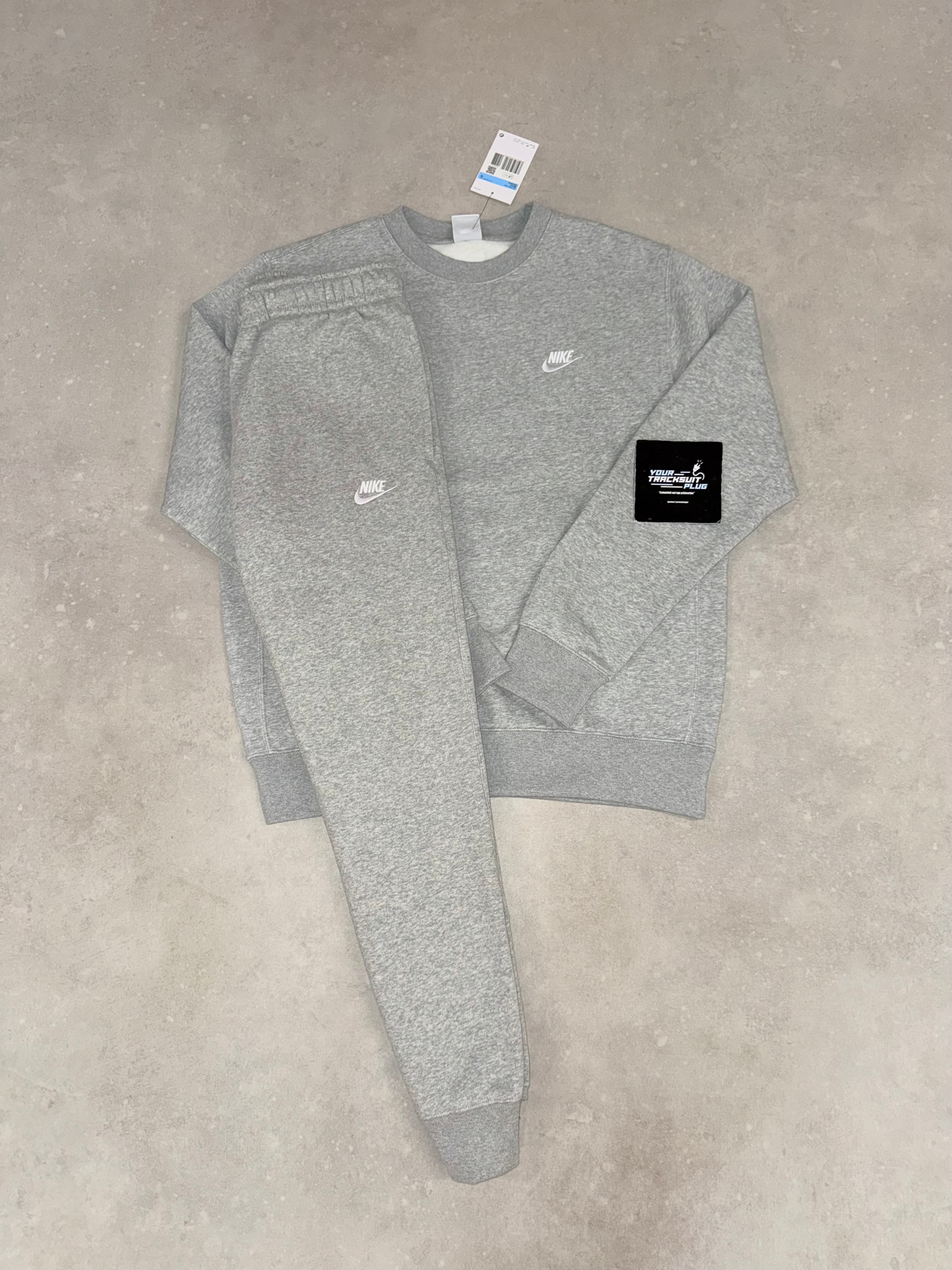 NIKE FLEECE TRACKSUIT GREY // SWEATER EDITION