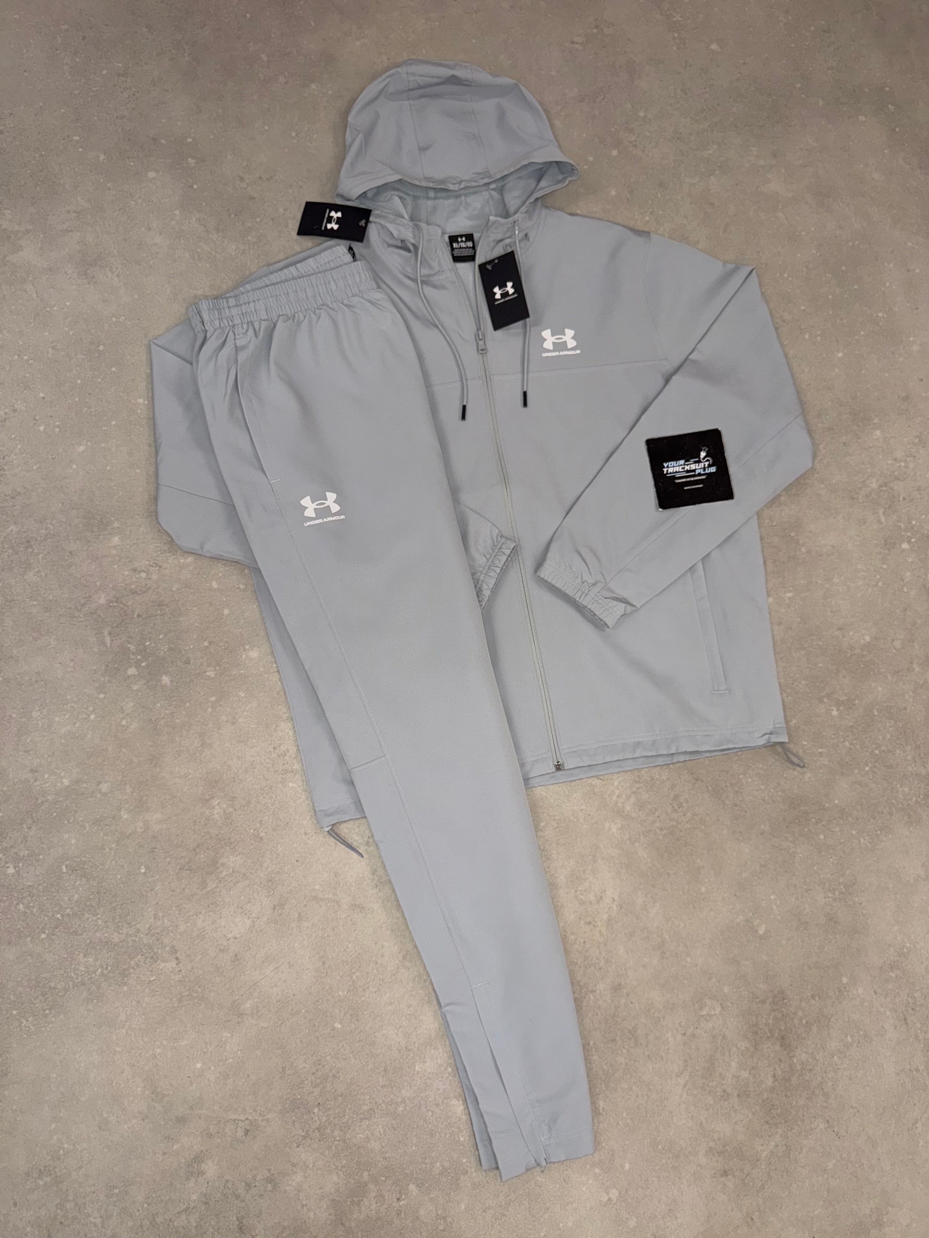 UNDER ARMOUR TRACKSUIT GREY & WHITE