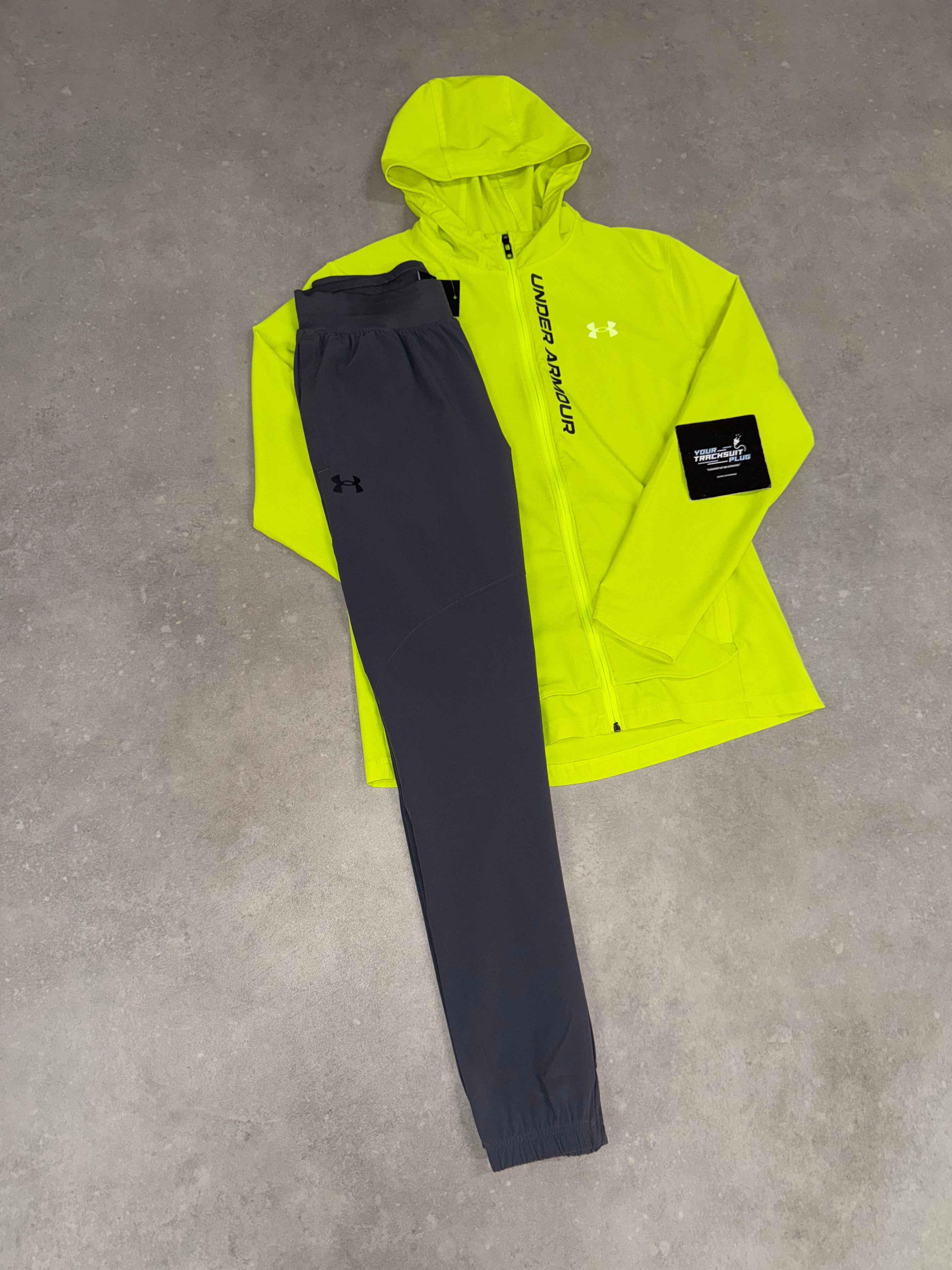 UNDER ARMOUR TRACKSUIT // LIMITED EDITION