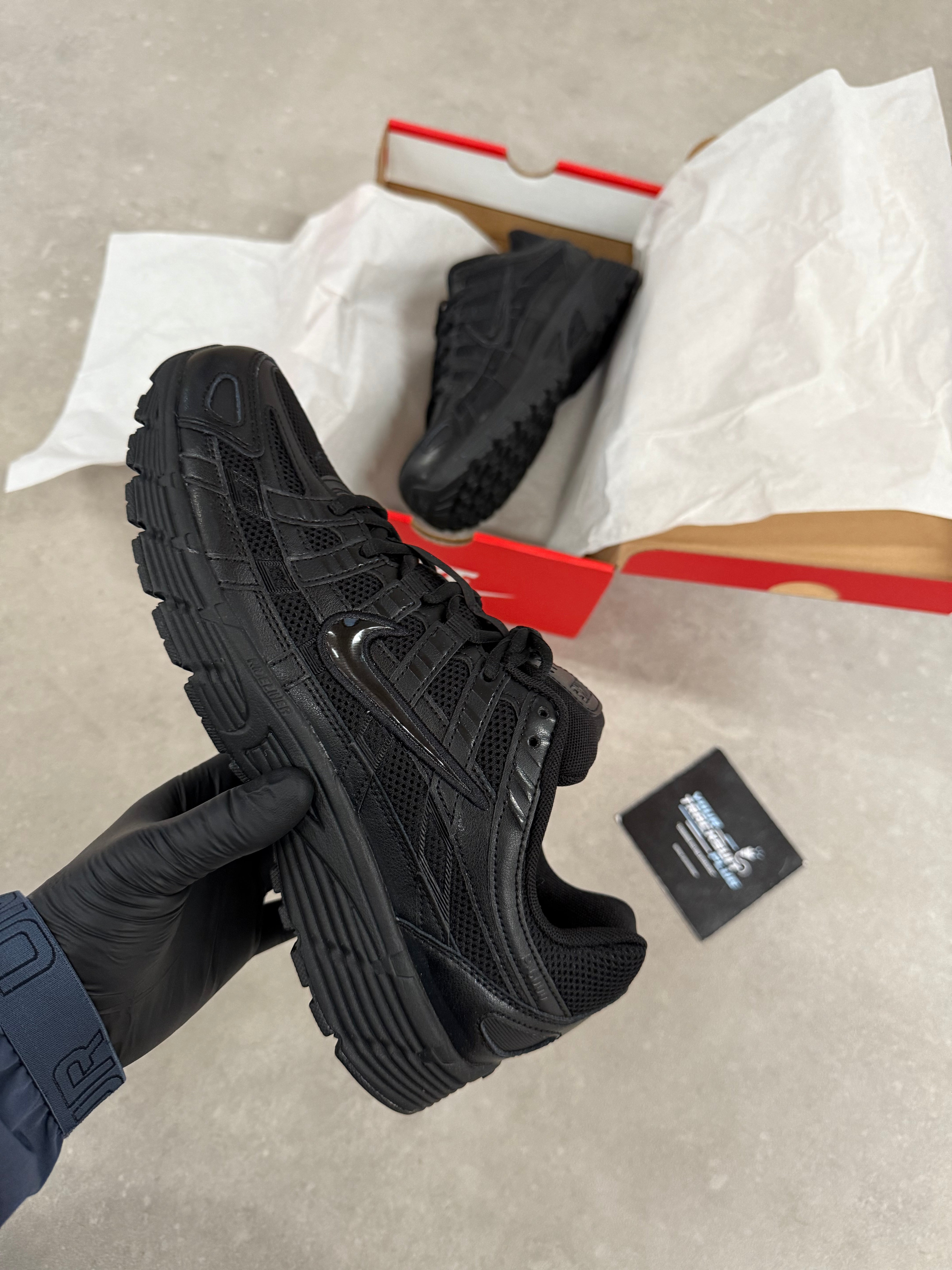 NIKE P6000 BLACK EDITION