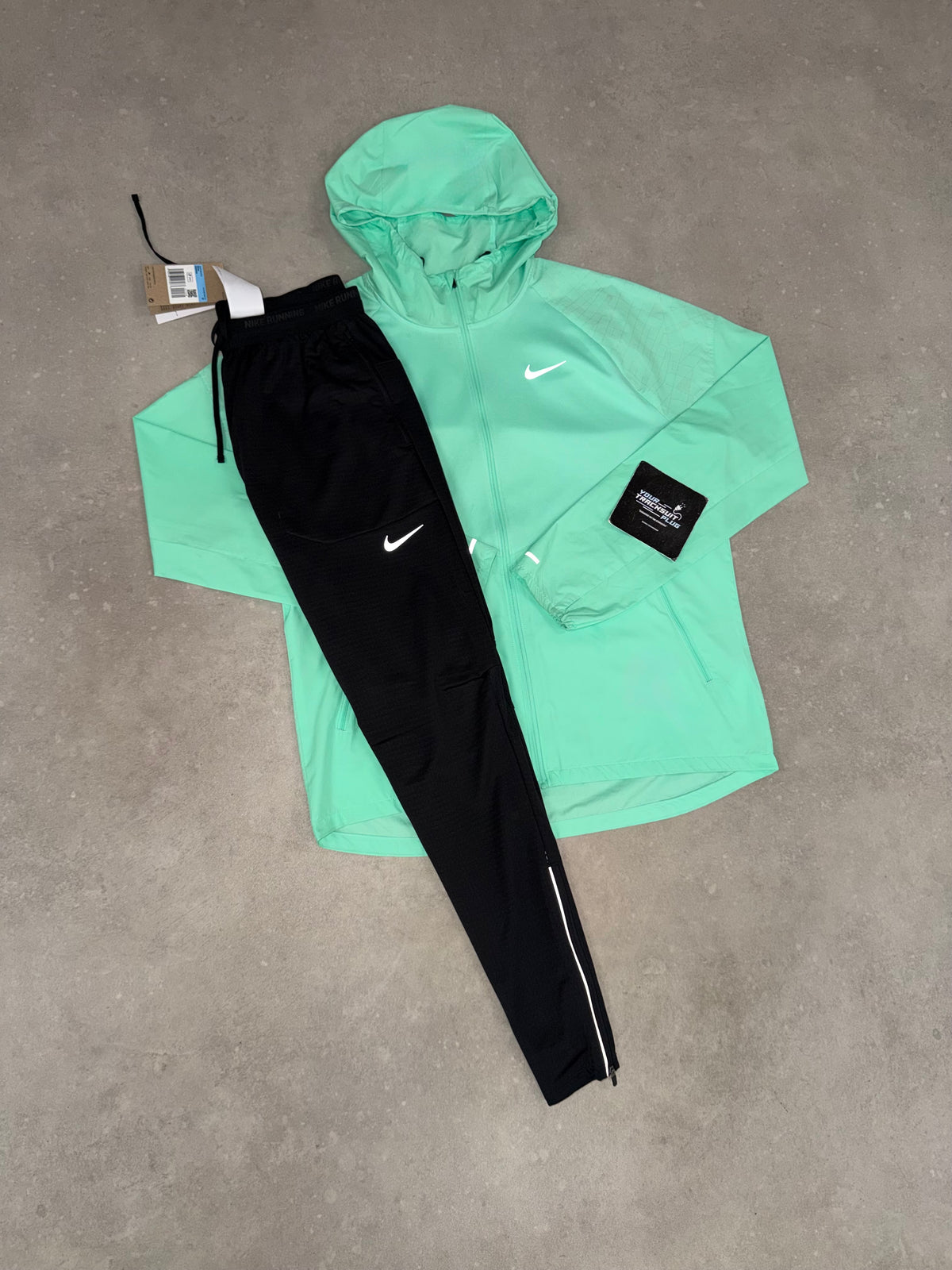 NIKE MILER MINT GREEN TRACKSUIT // VERY VERY EXCLUSIVE