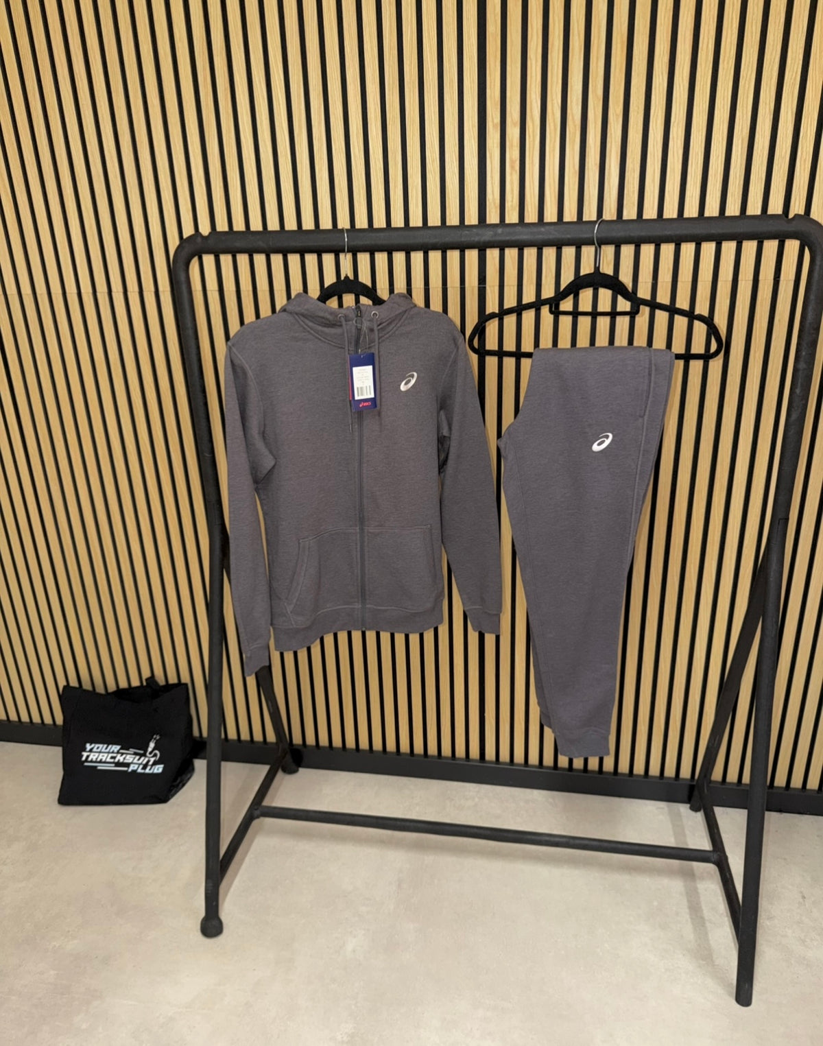 ASICS FLEECE TRACKSUIT // VERY EXCLUSIVE EDITION