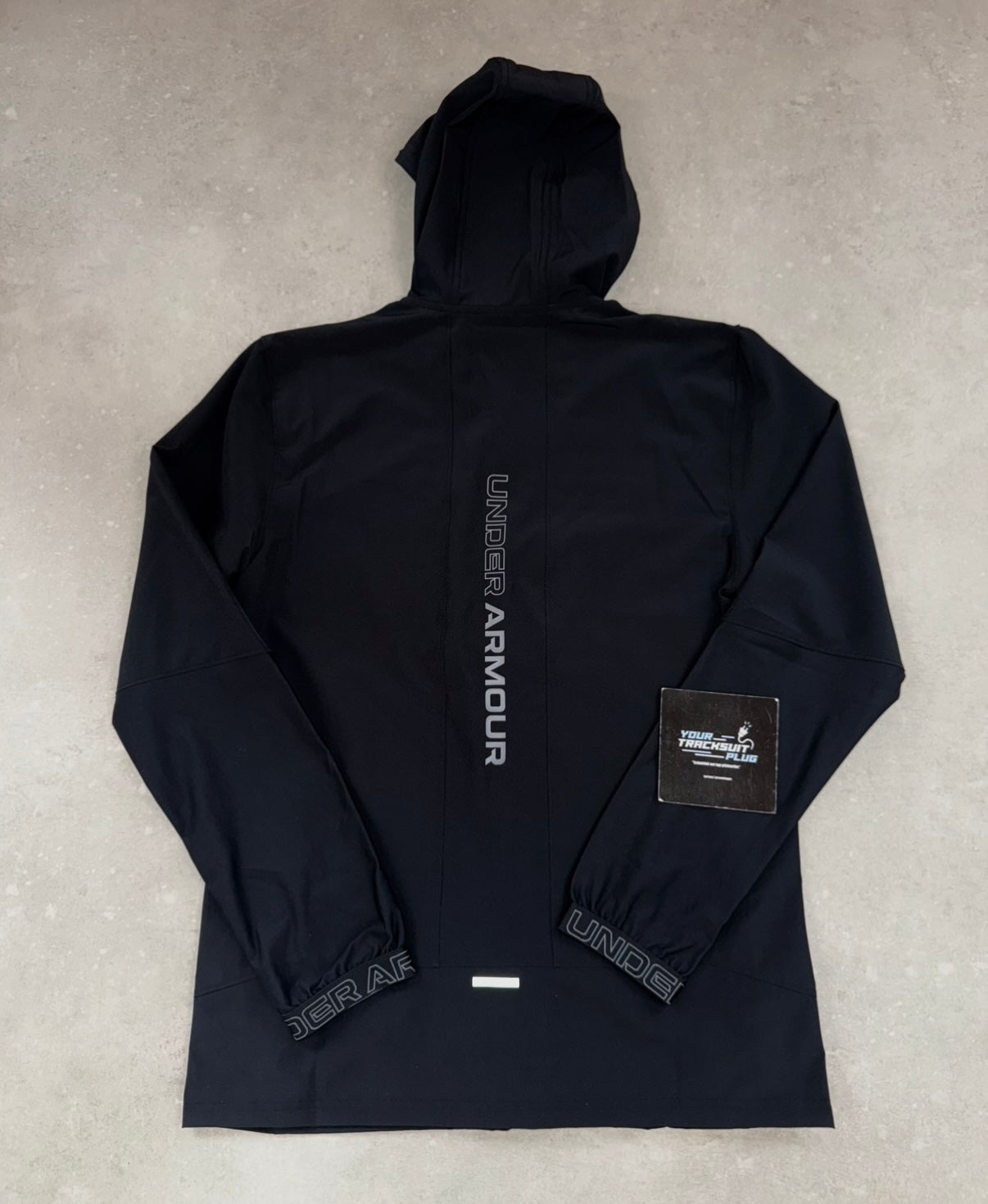 UNDER ARMOUR BLACK // THE LATEST