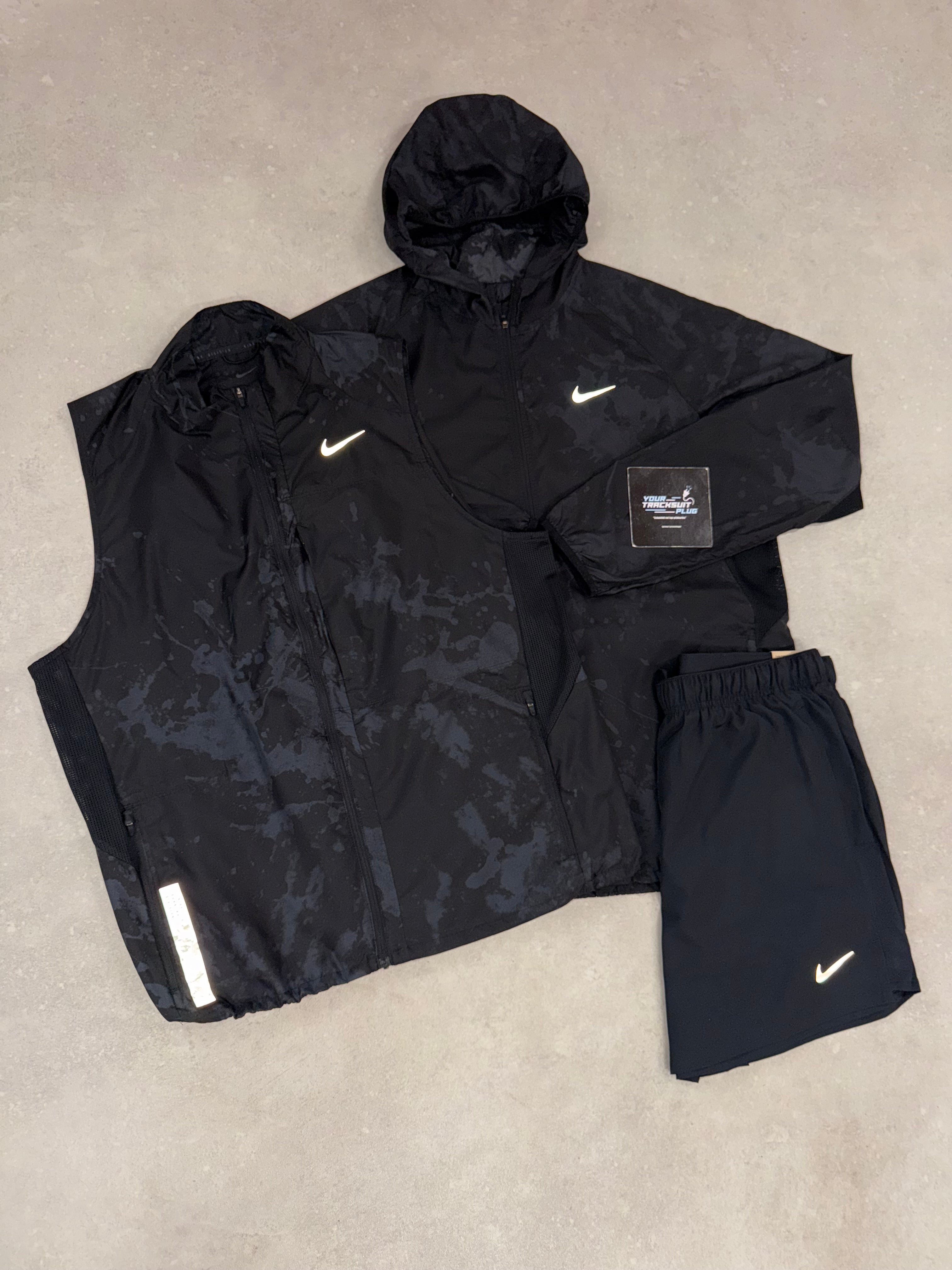 NIKE COMBIDEAL BLACK // MOST EXCLUSIVE