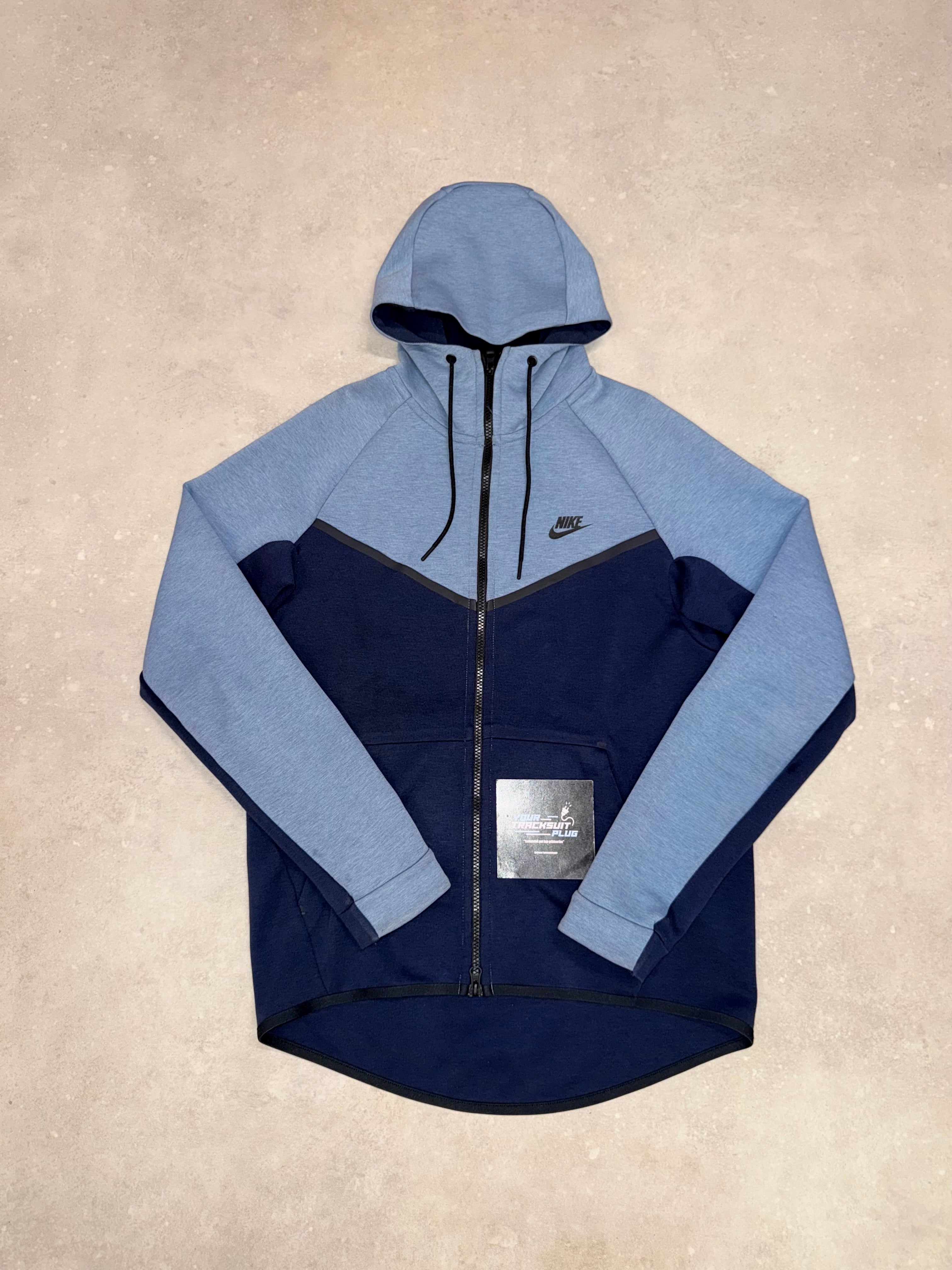 NIKE TECH FLEECE FIRST EDITION // VERY EXCLUSIVE