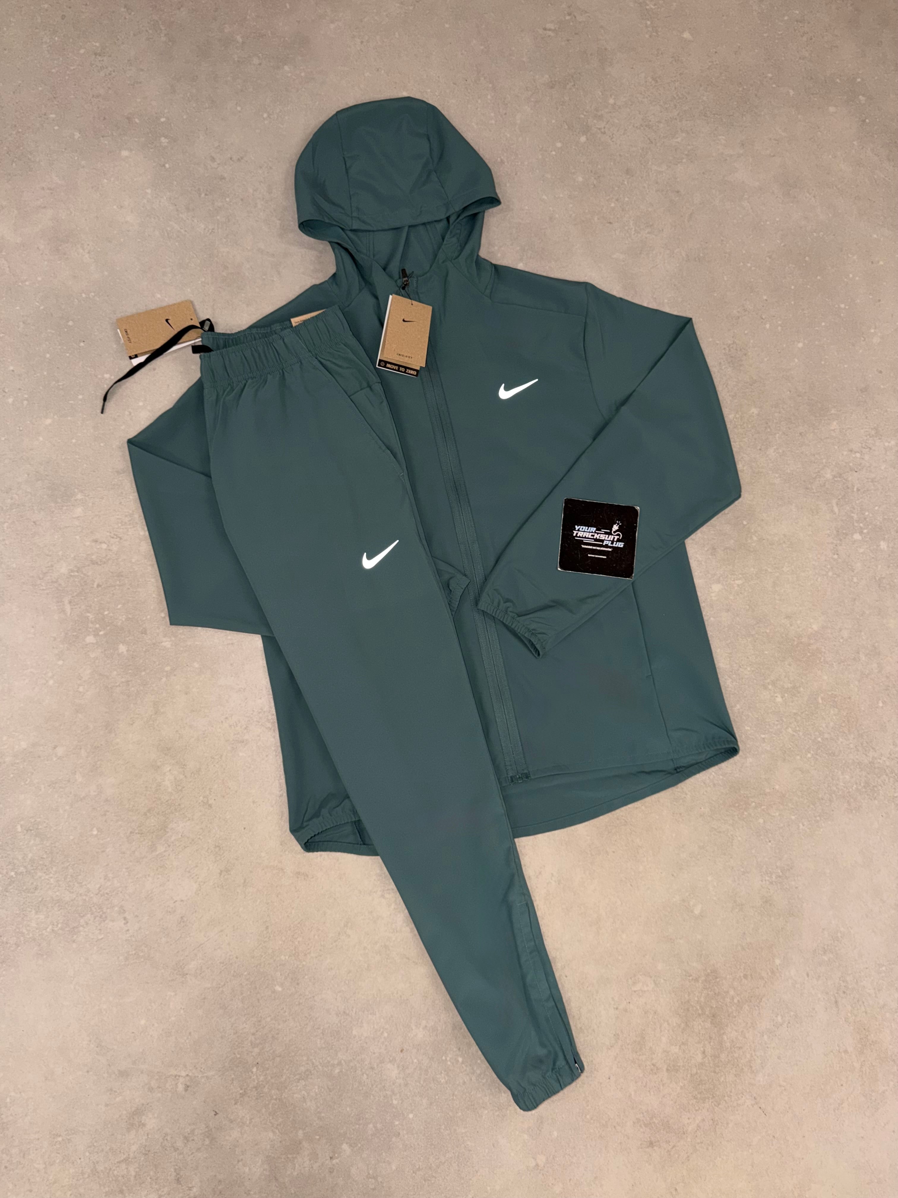 NIKE TRACKSUIT // THE LATEST