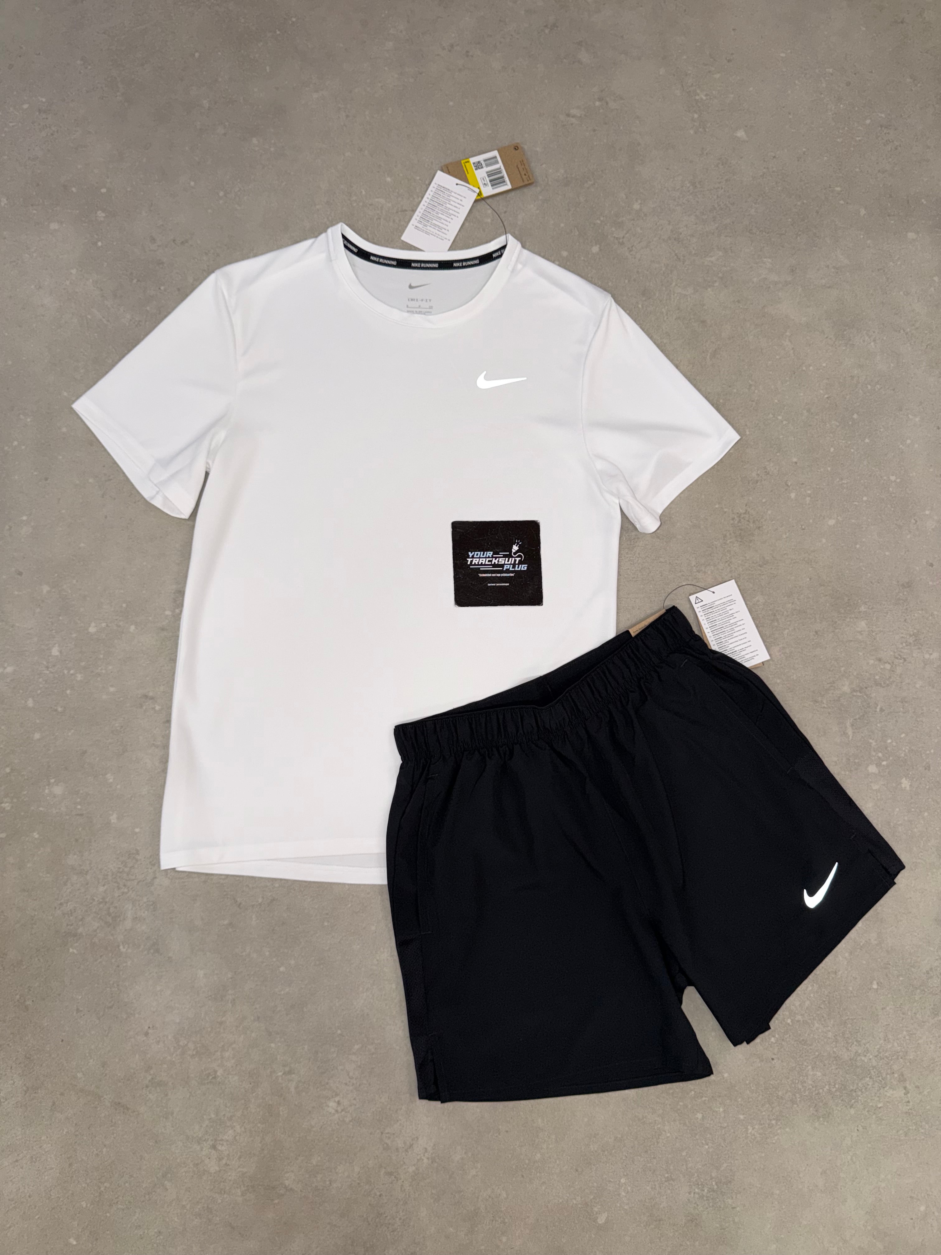 NIKE BLACK & WHITE // SUMMER SET