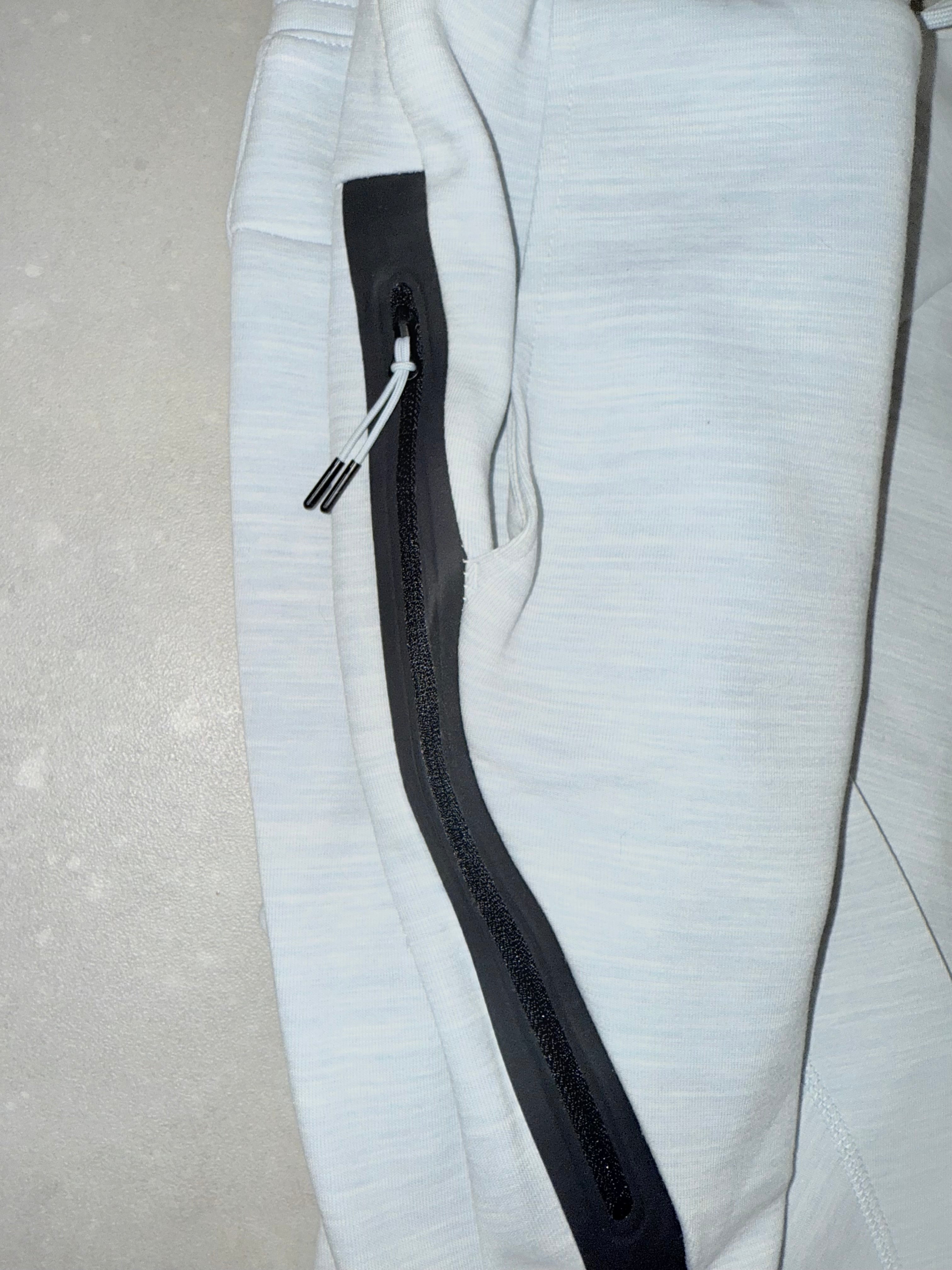 NIKE TECH FLEECE OLD SEASON // VERY EXCLUSIVE