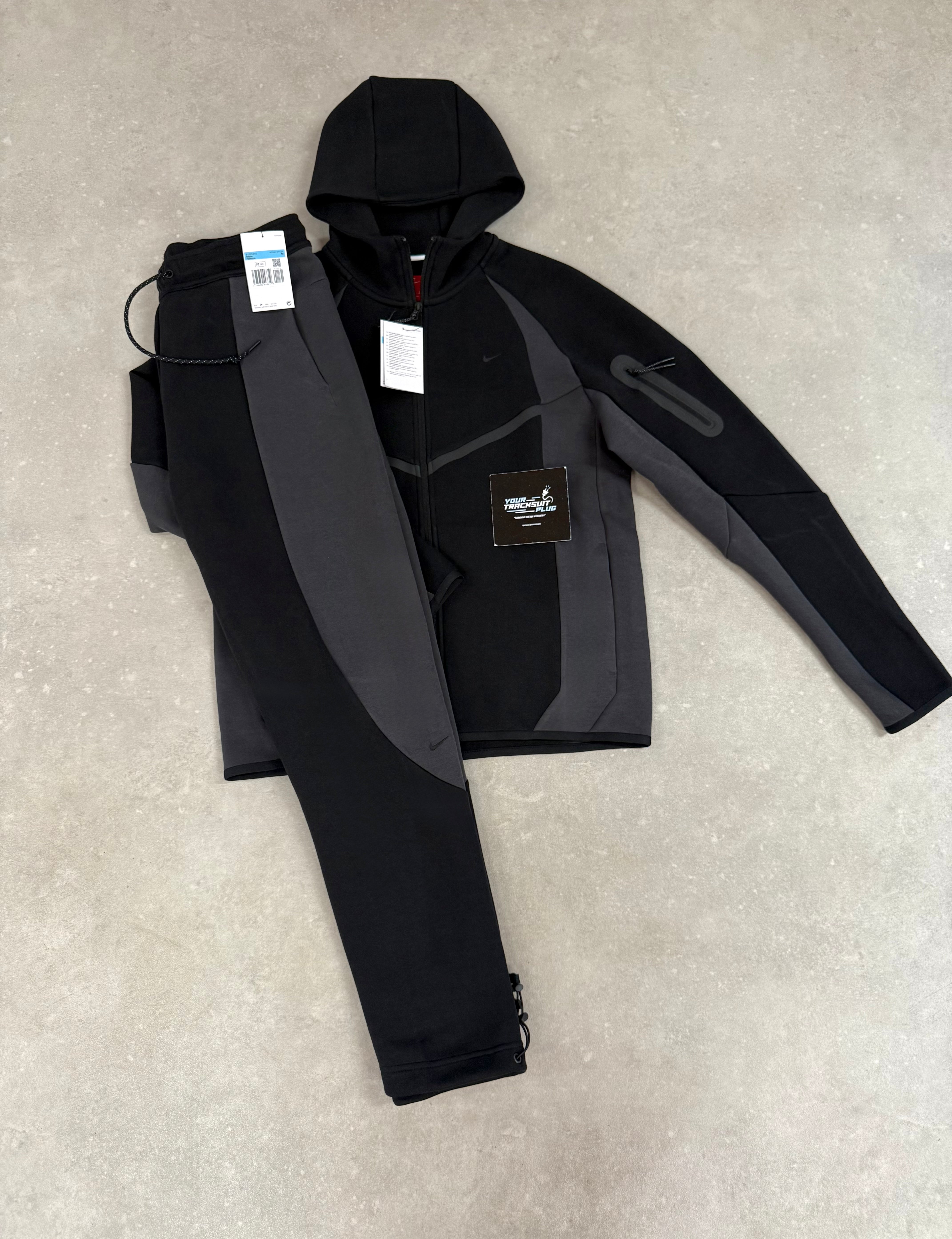 NIKE TECH FLEECE // THE LATEST