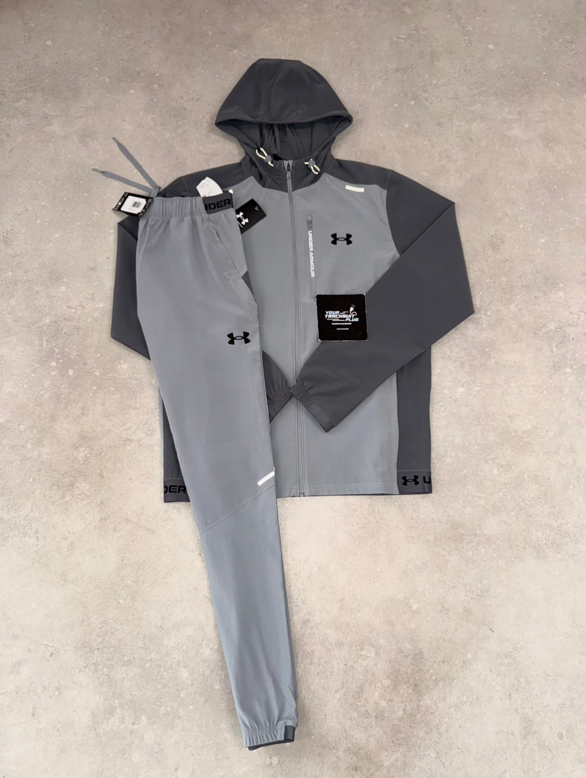 UNDER ARMOUR TRACKSUIT GREY // THE LATEST