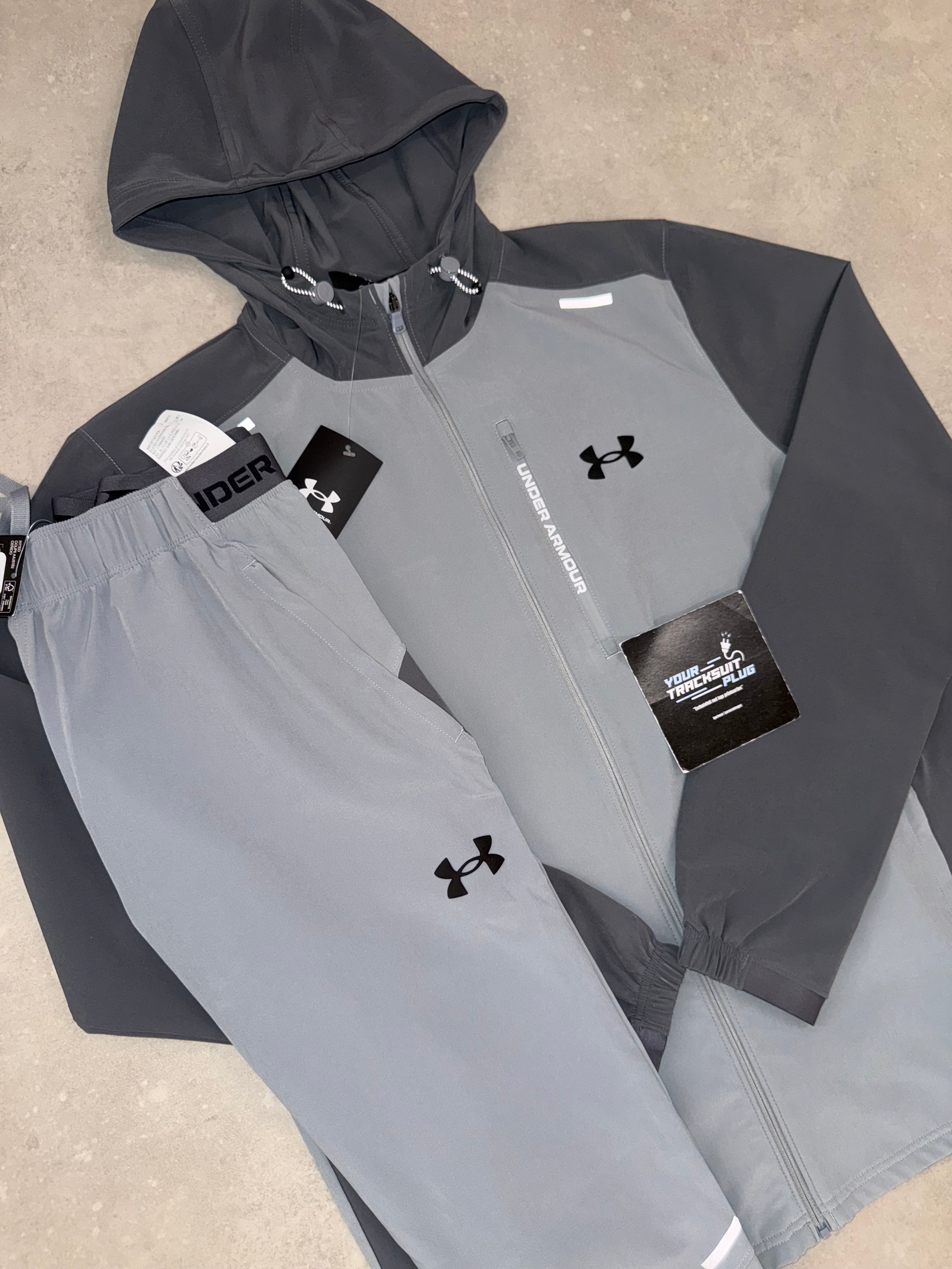 UNDER ARMOUR TRACKSUIT GREY // THE LATEST