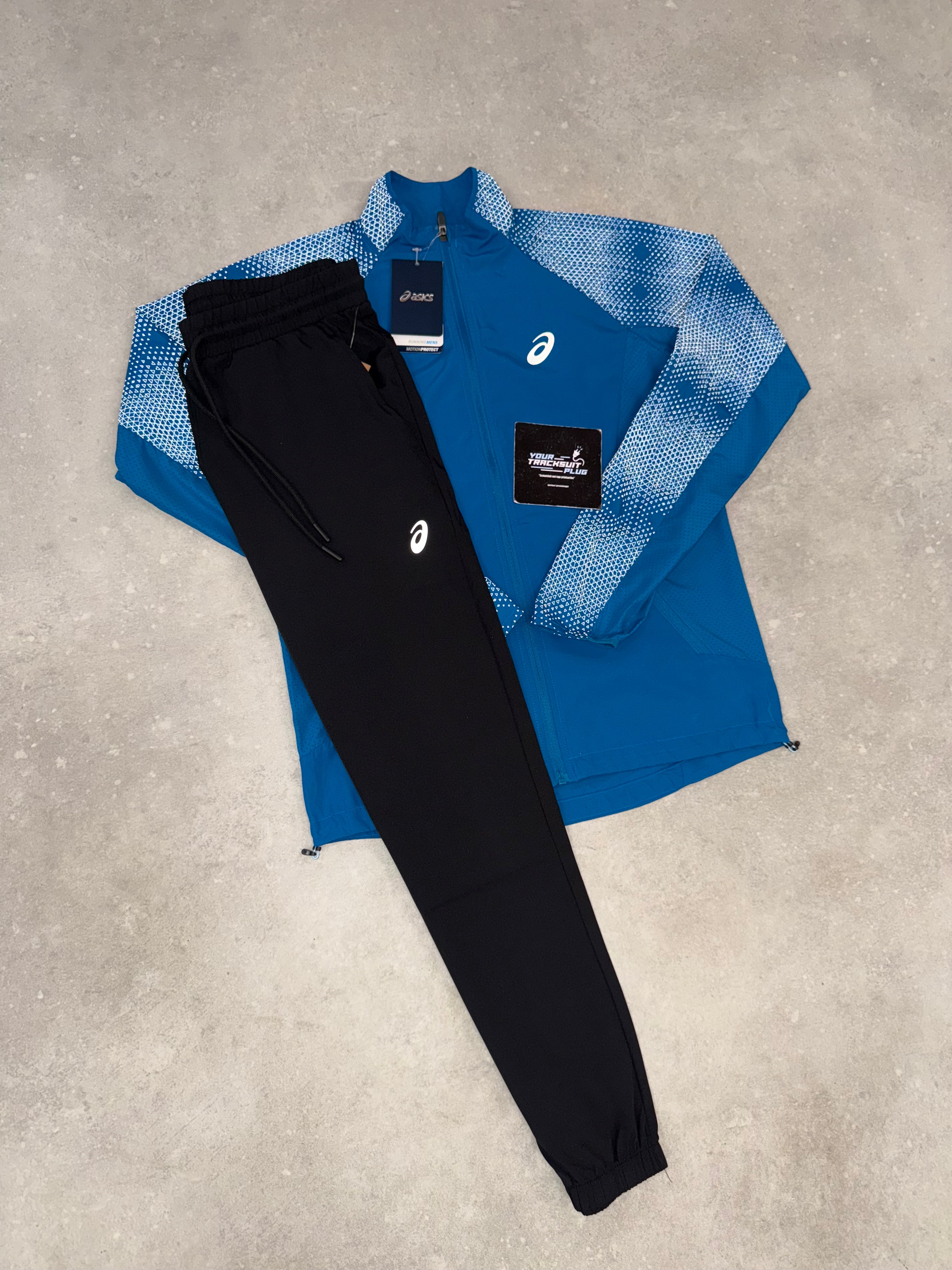ASICS TRACKSUIT LITE SHOW // VERY VERY EXCLUSIVE