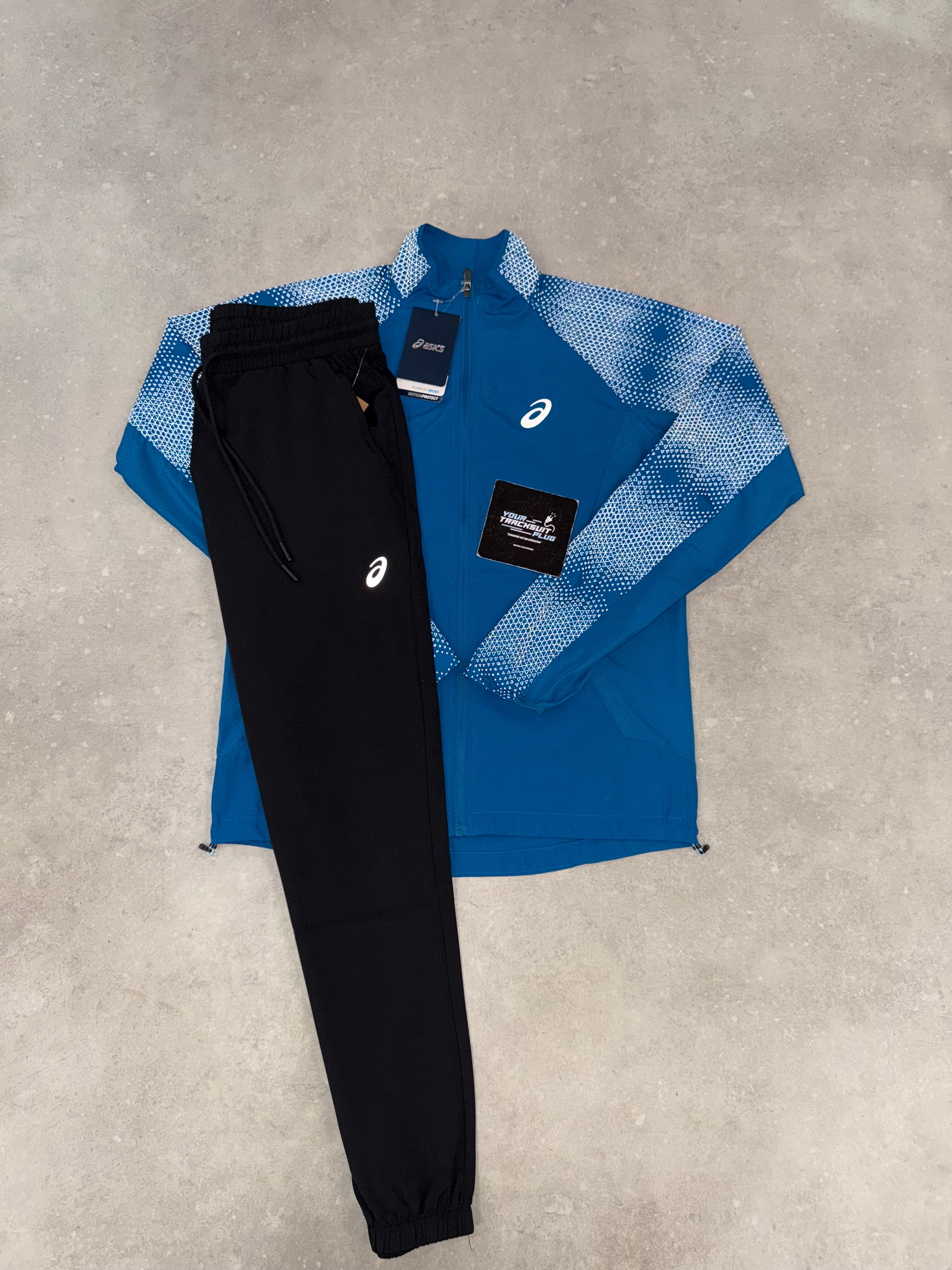 ASICS TRACKSUIT LITE SHOW // VERY VERY EXCLUSIVE