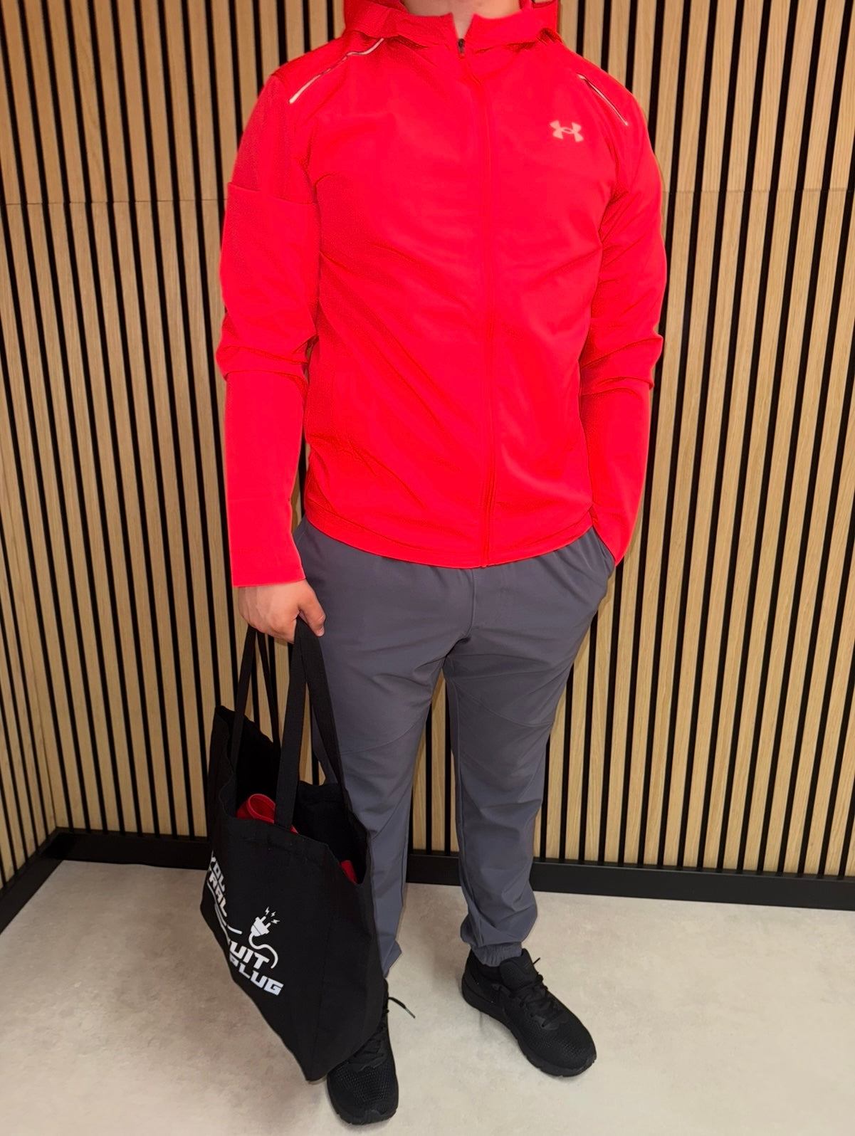 UNDER ARMOUR TRACKSUIT // LIMITED EDITION