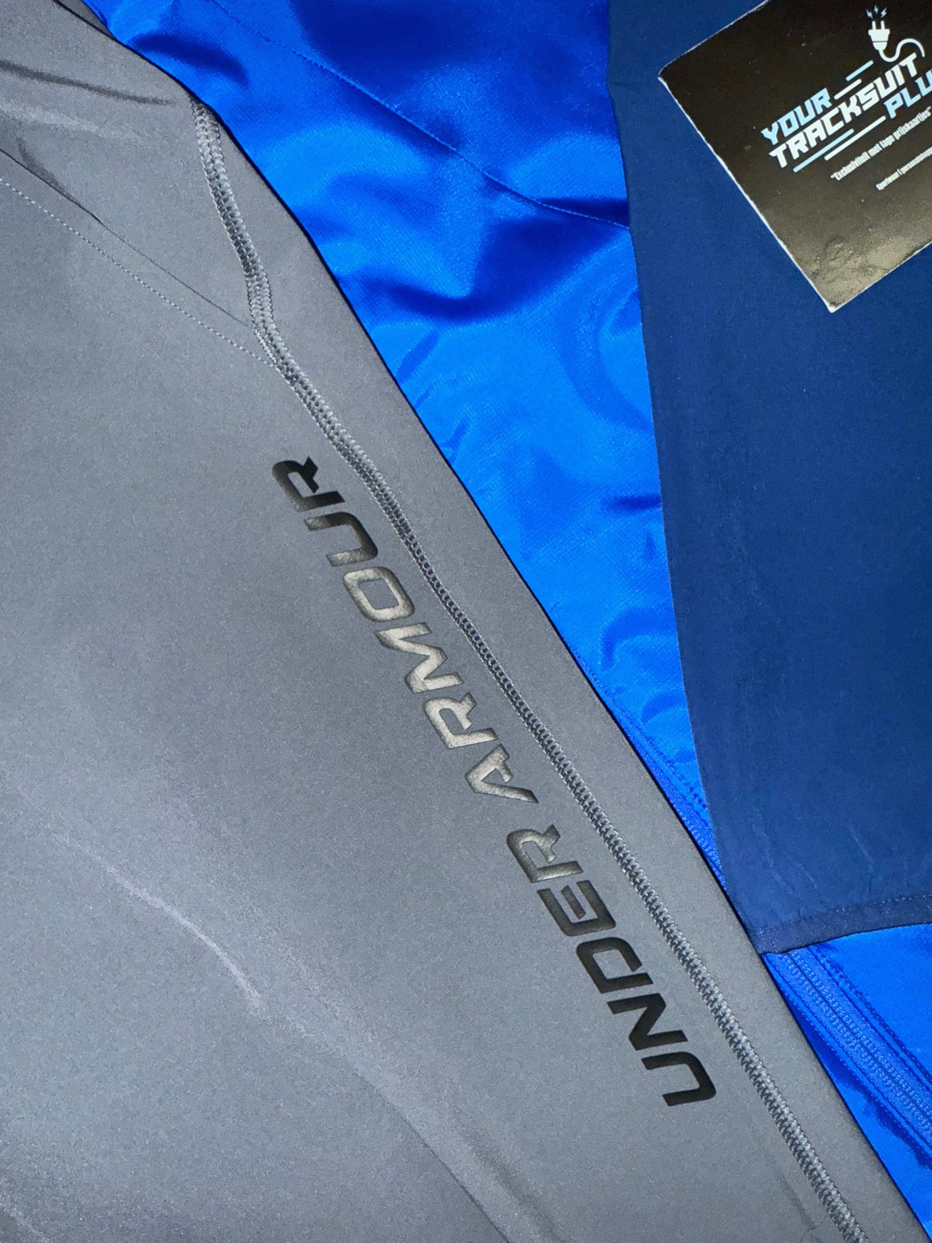 UNDER ARMOUR TRACKSUIT // LIMITED EDITION