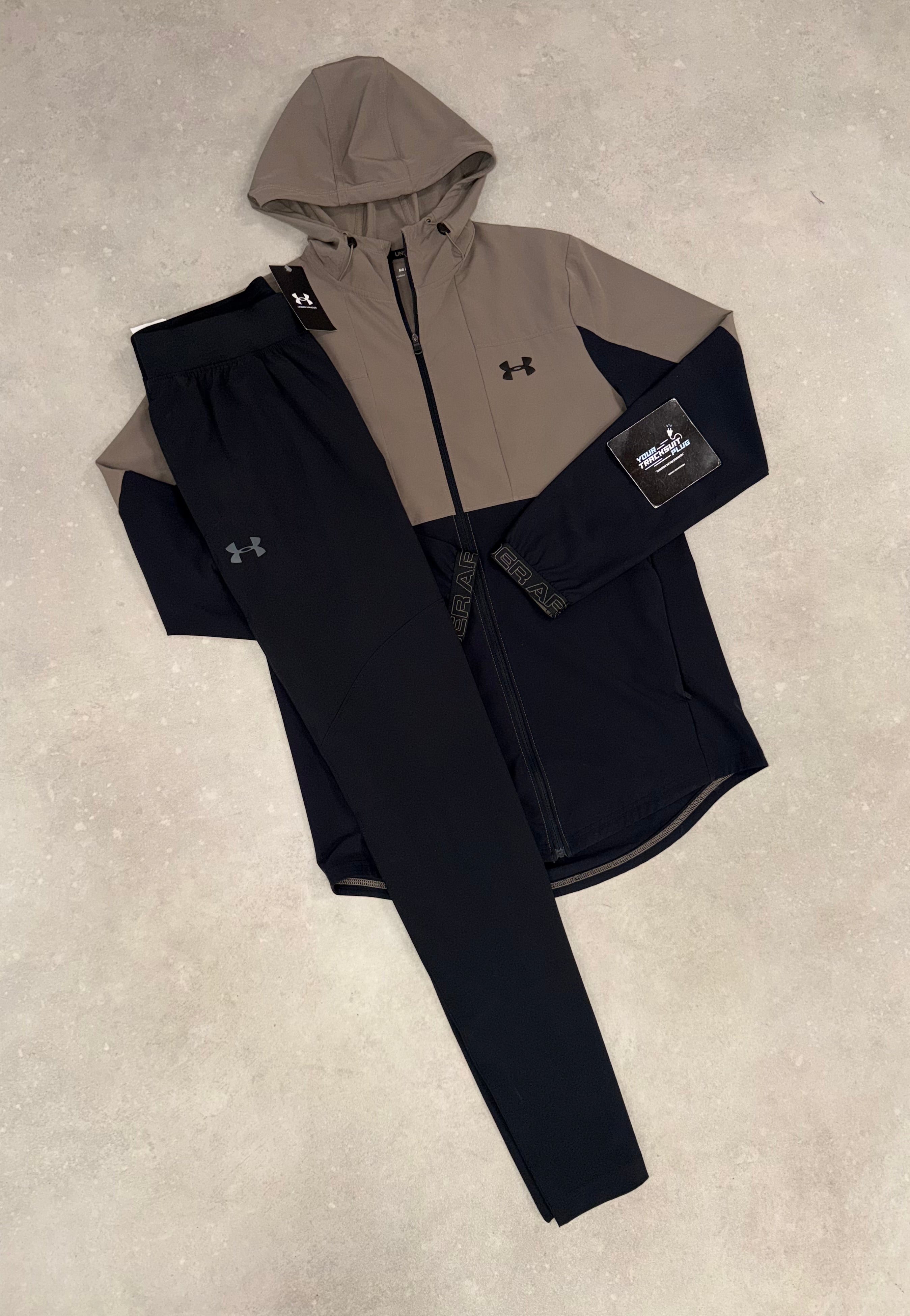 UNDER ARMOUR TRACKSUIT BEIGE & BLACK // VERY EXCLUSIVE