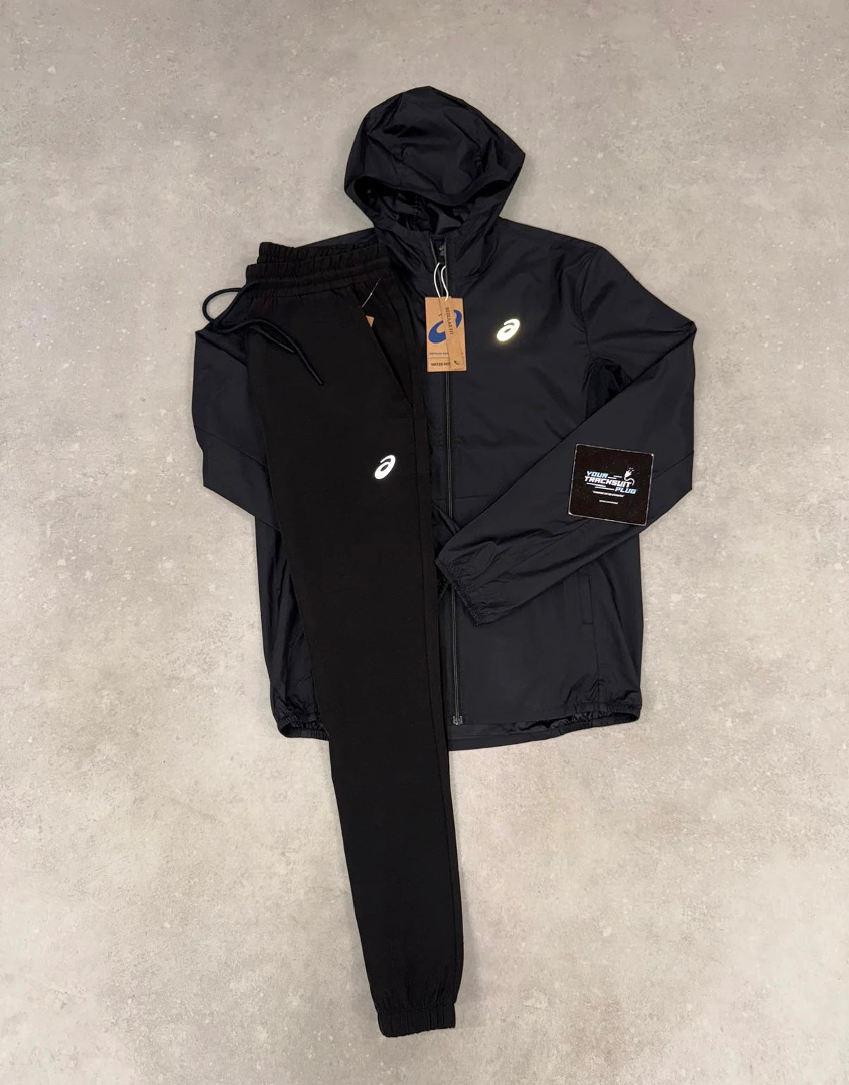 ASICS TRACKSUIT BLACK ON BLACK