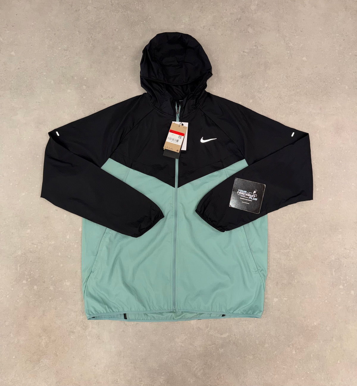NIKE TRACKSUIT // LIMITED EDITION