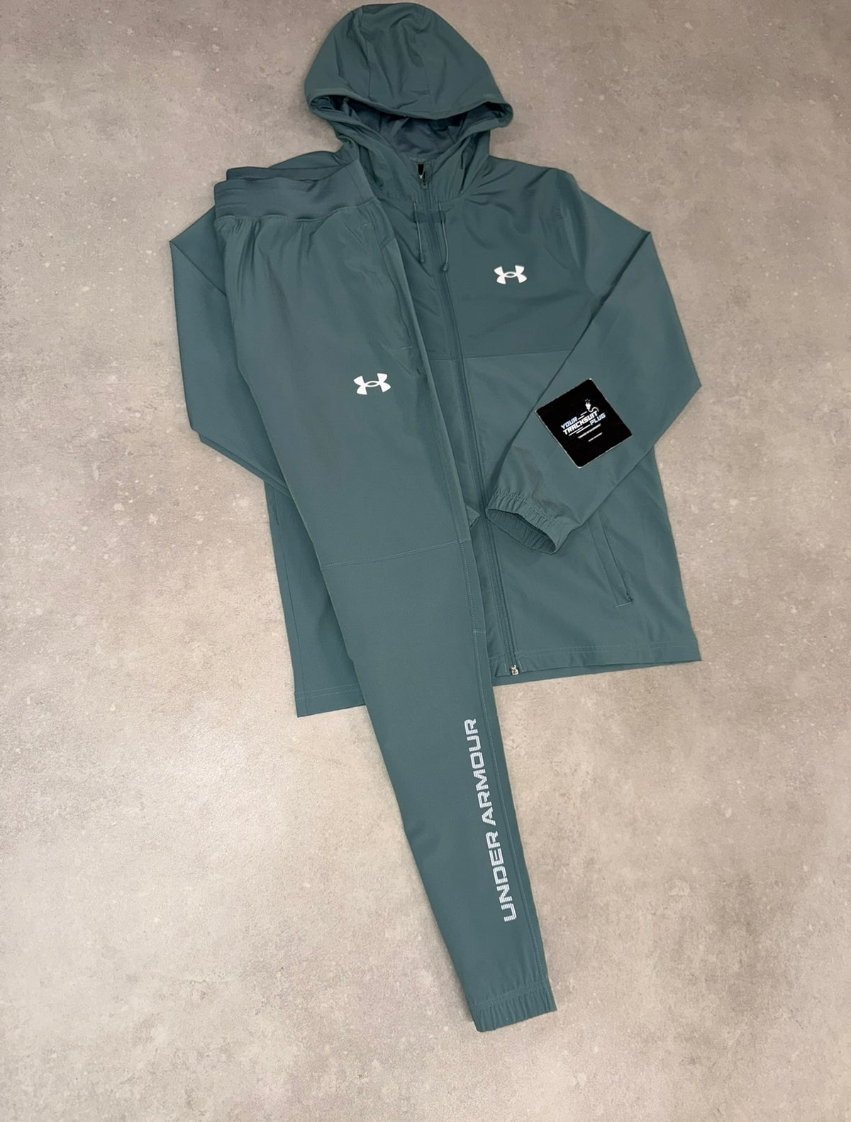 UNDER ARMOUR TRACKSUIT // LIMITED EDITION