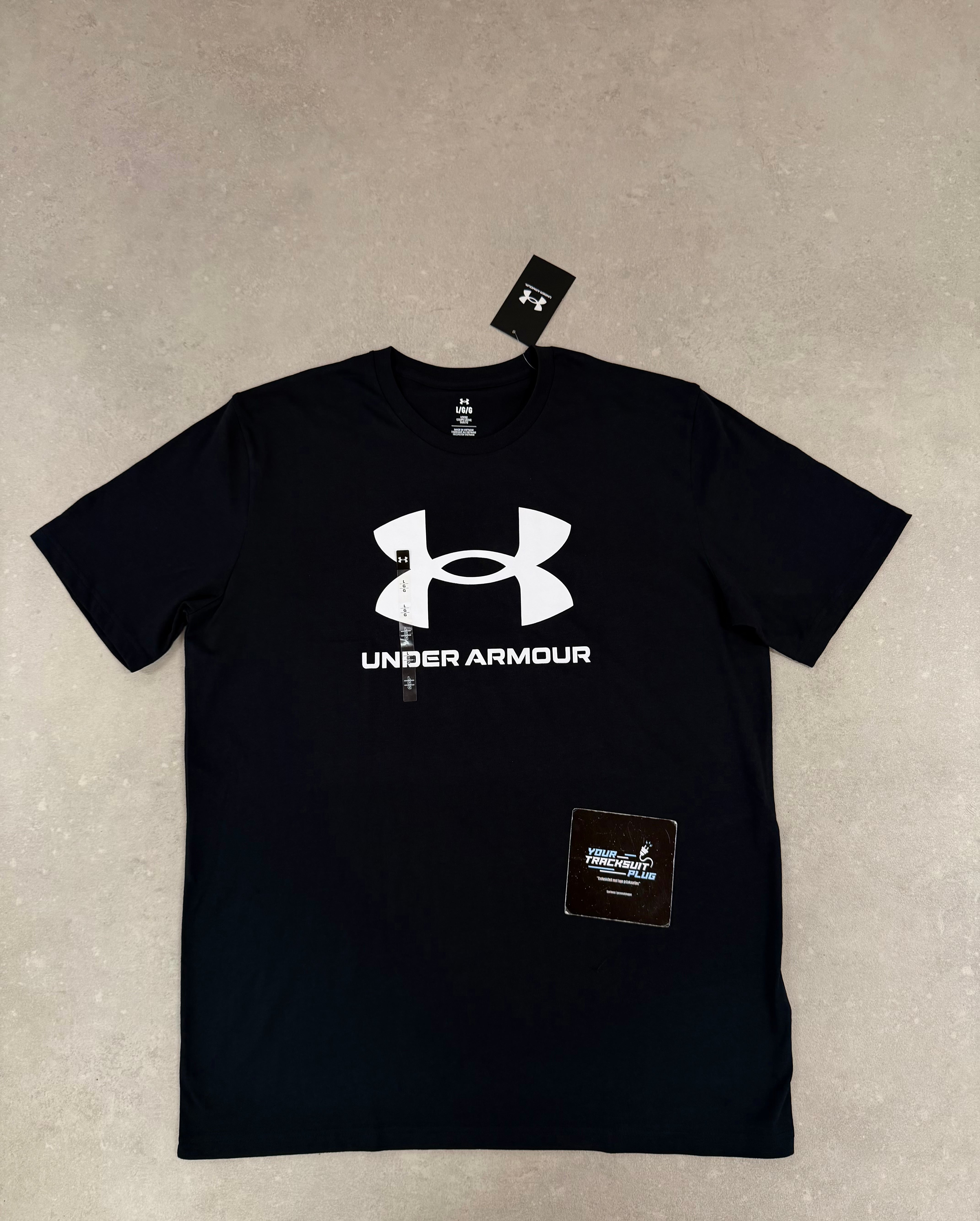 UNDER ARMOUR BLACK & WHITE // SUMMER SET