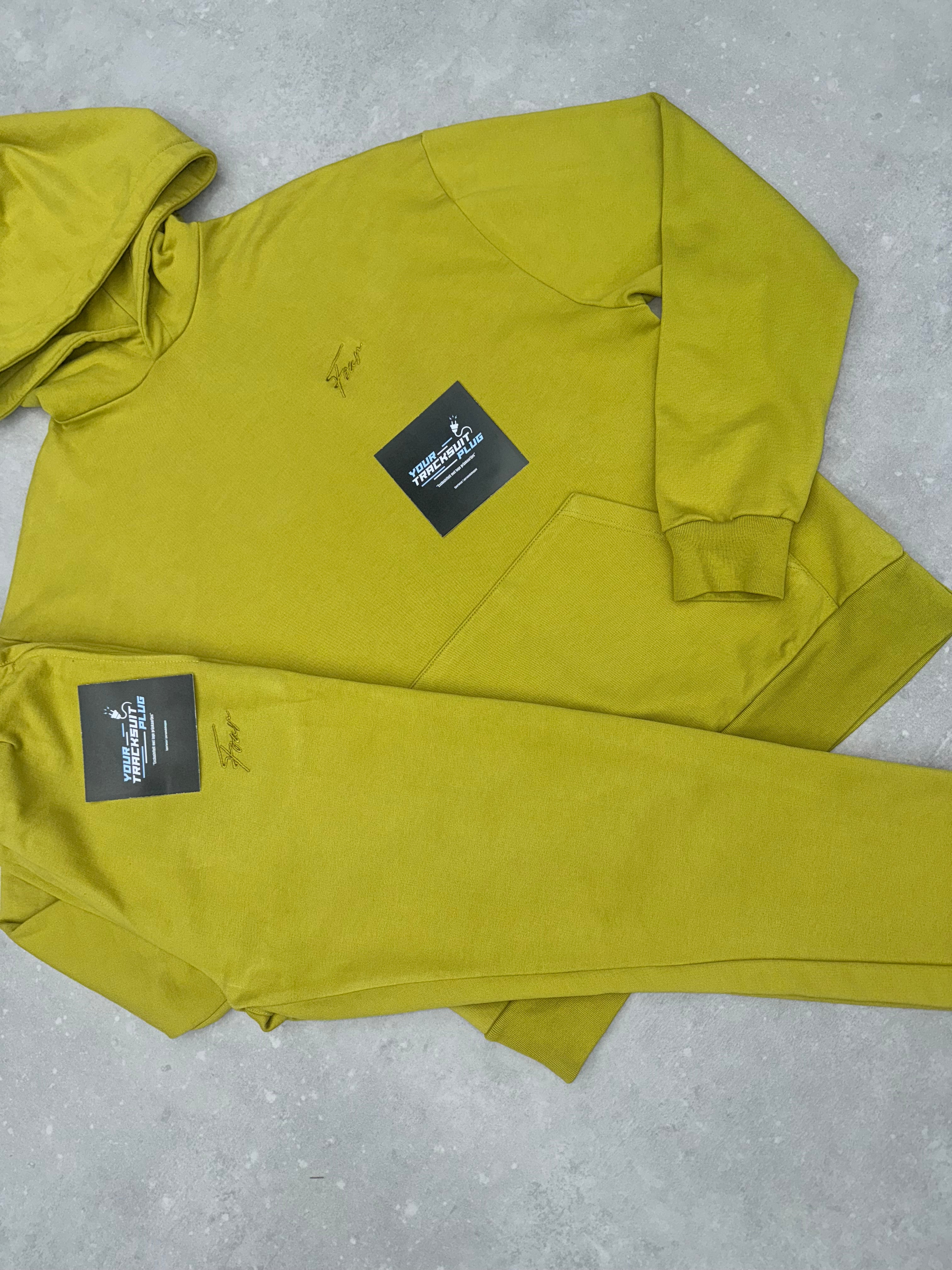 FOUR TRACKSUIT // EXCLUSIEF