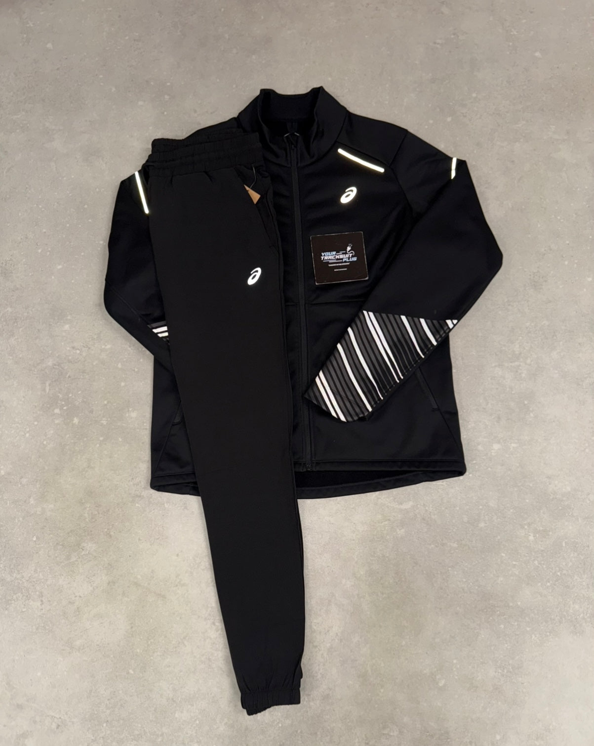 ASICS TRACKSUIT // VERY EXCLUSIVE