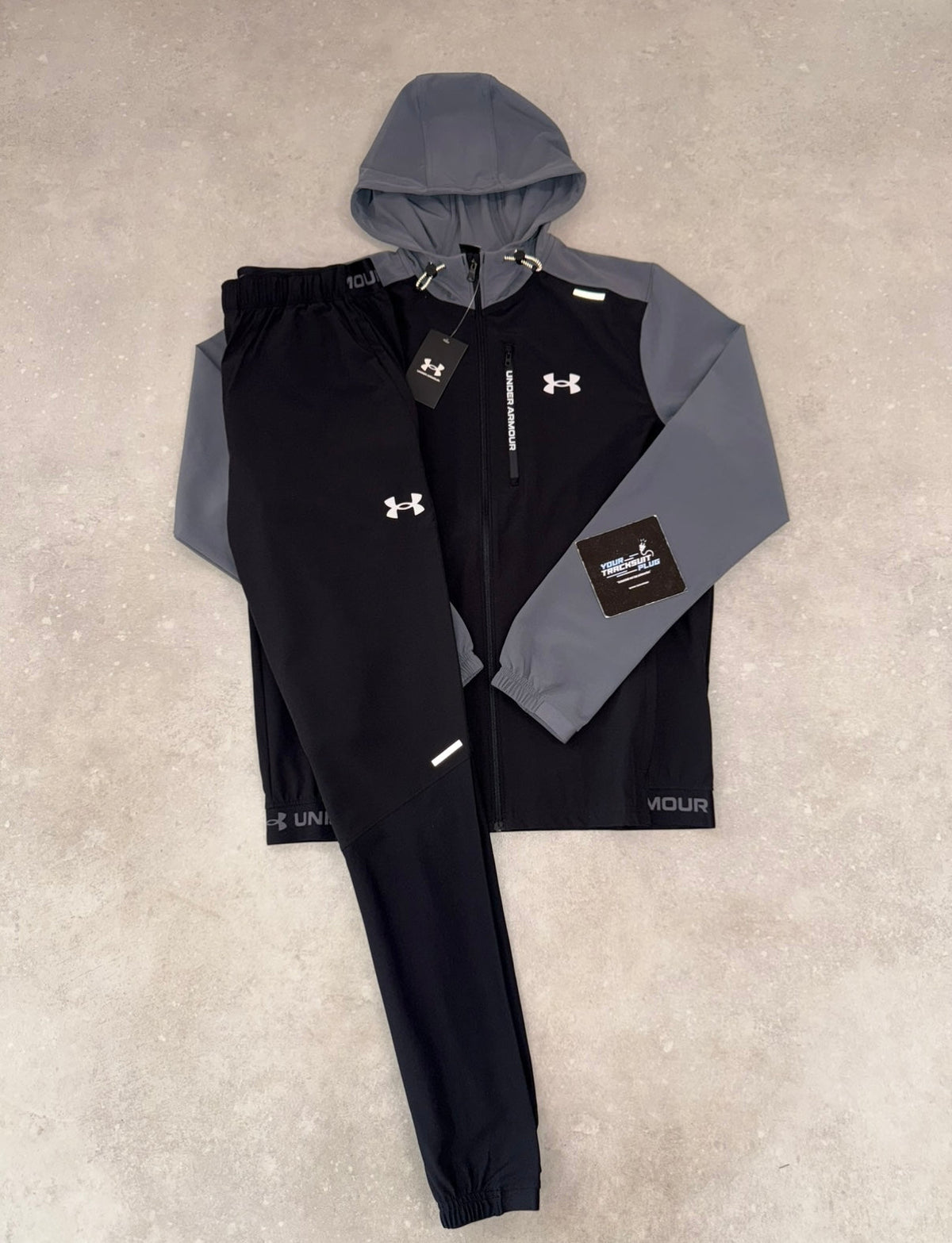 UNDER ARMOUR BLACK & GREY TRACKSUIT