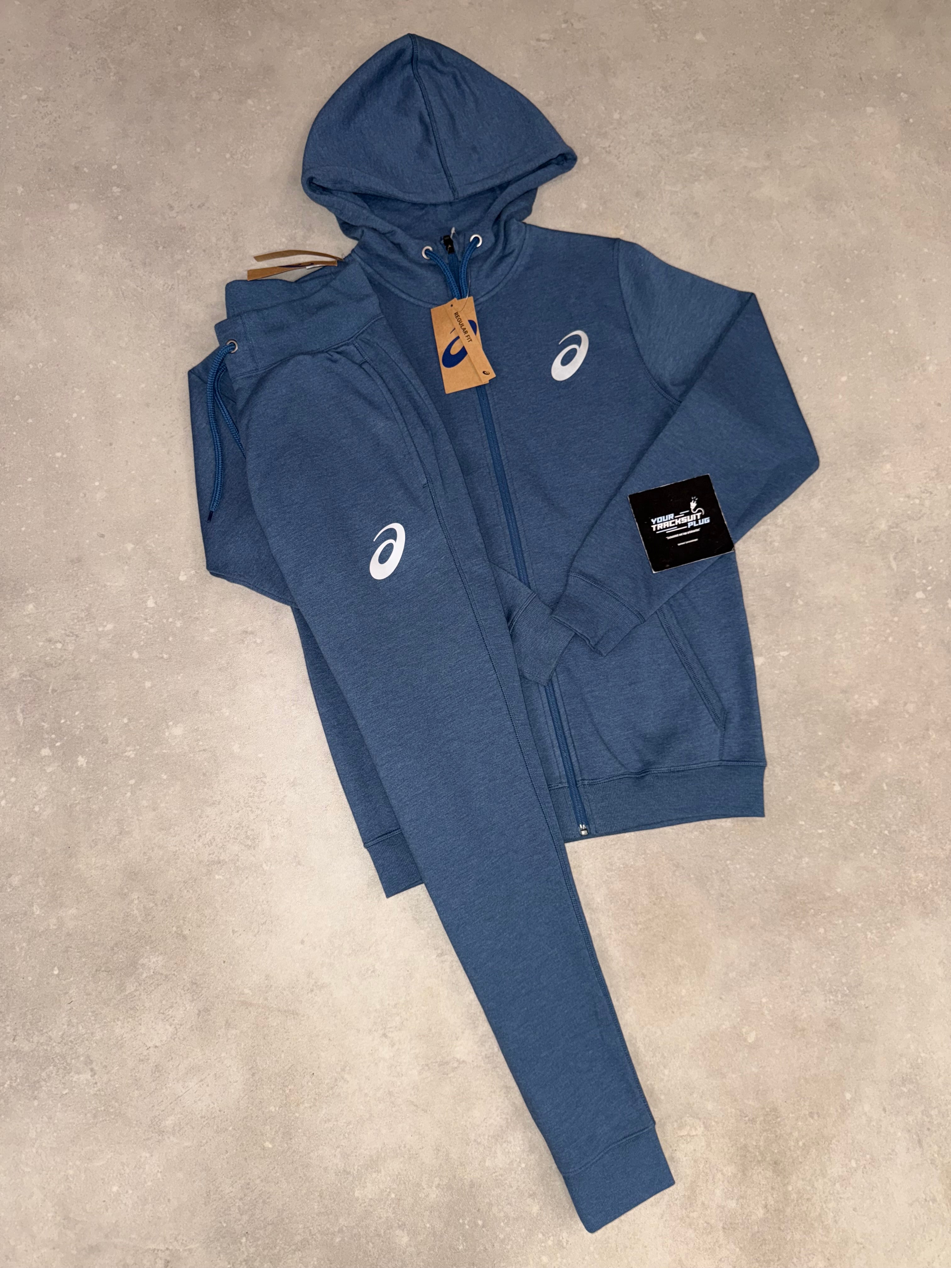 ASICS TRACKSUIT // VERY EXCLUSIVE