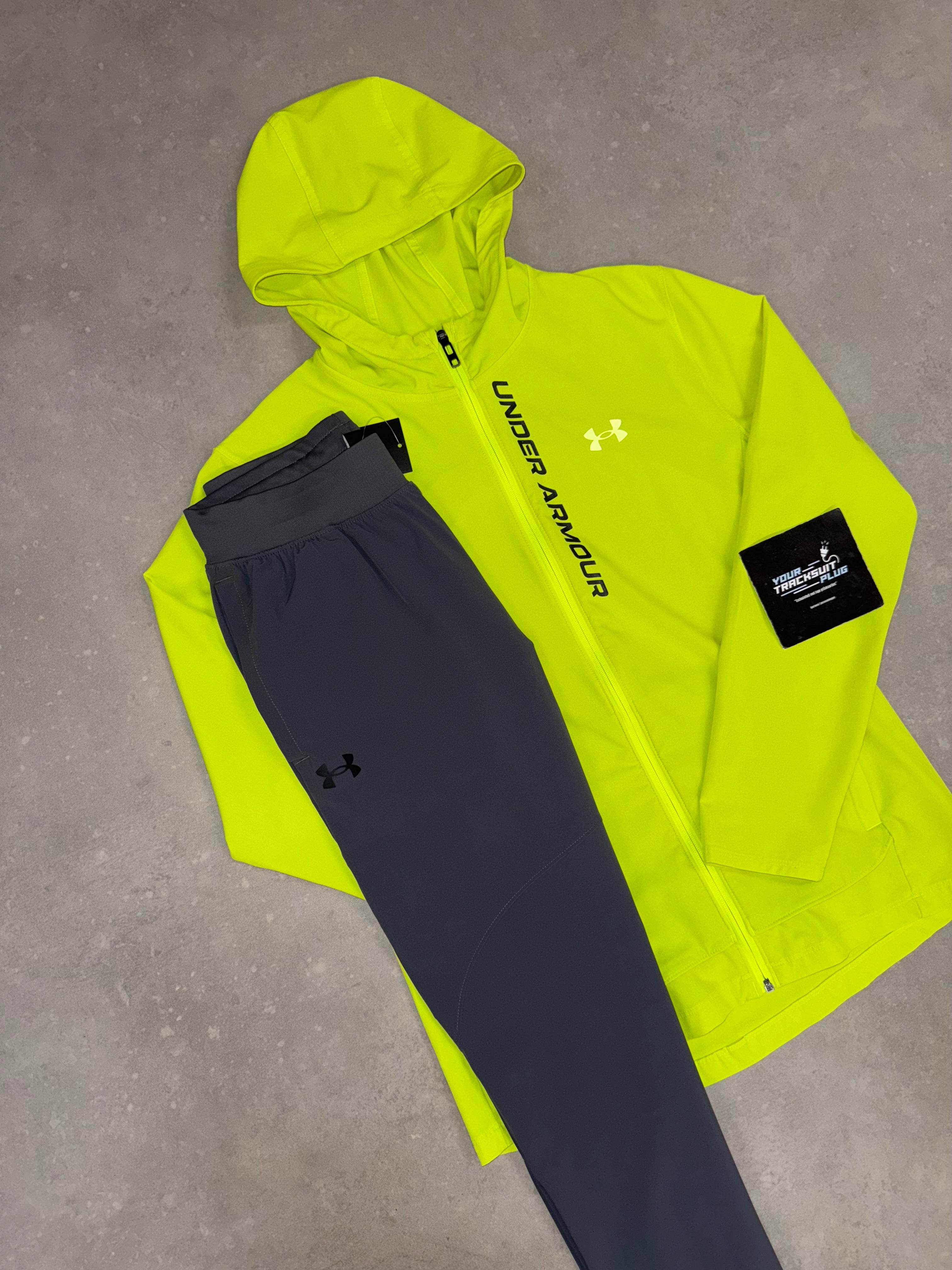 UNDER ARMOUR TRACKSUIT // LIMITED EDITION