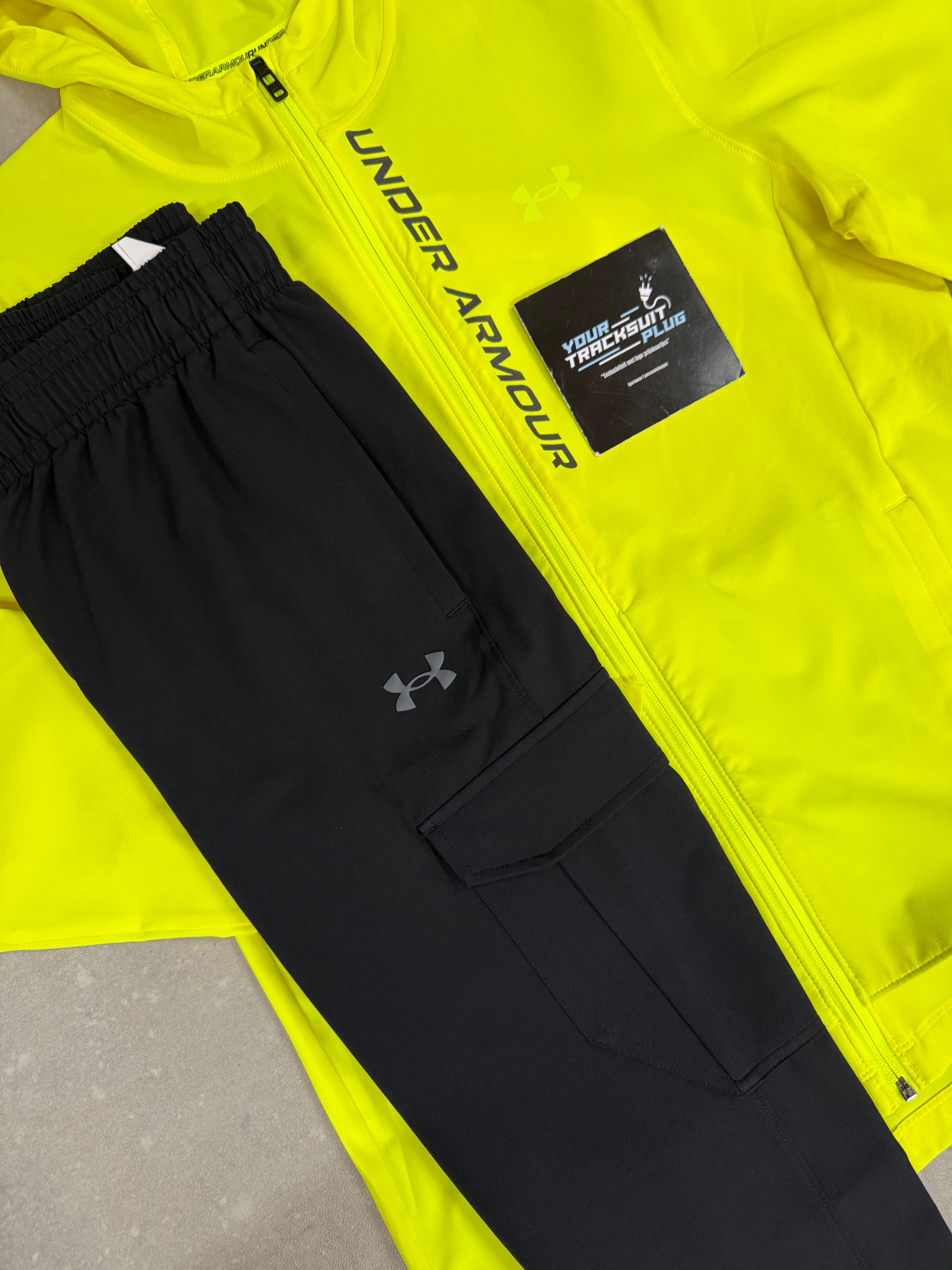 UNDER ARMOUR TRACKSUIT // LIMITED EDITION
