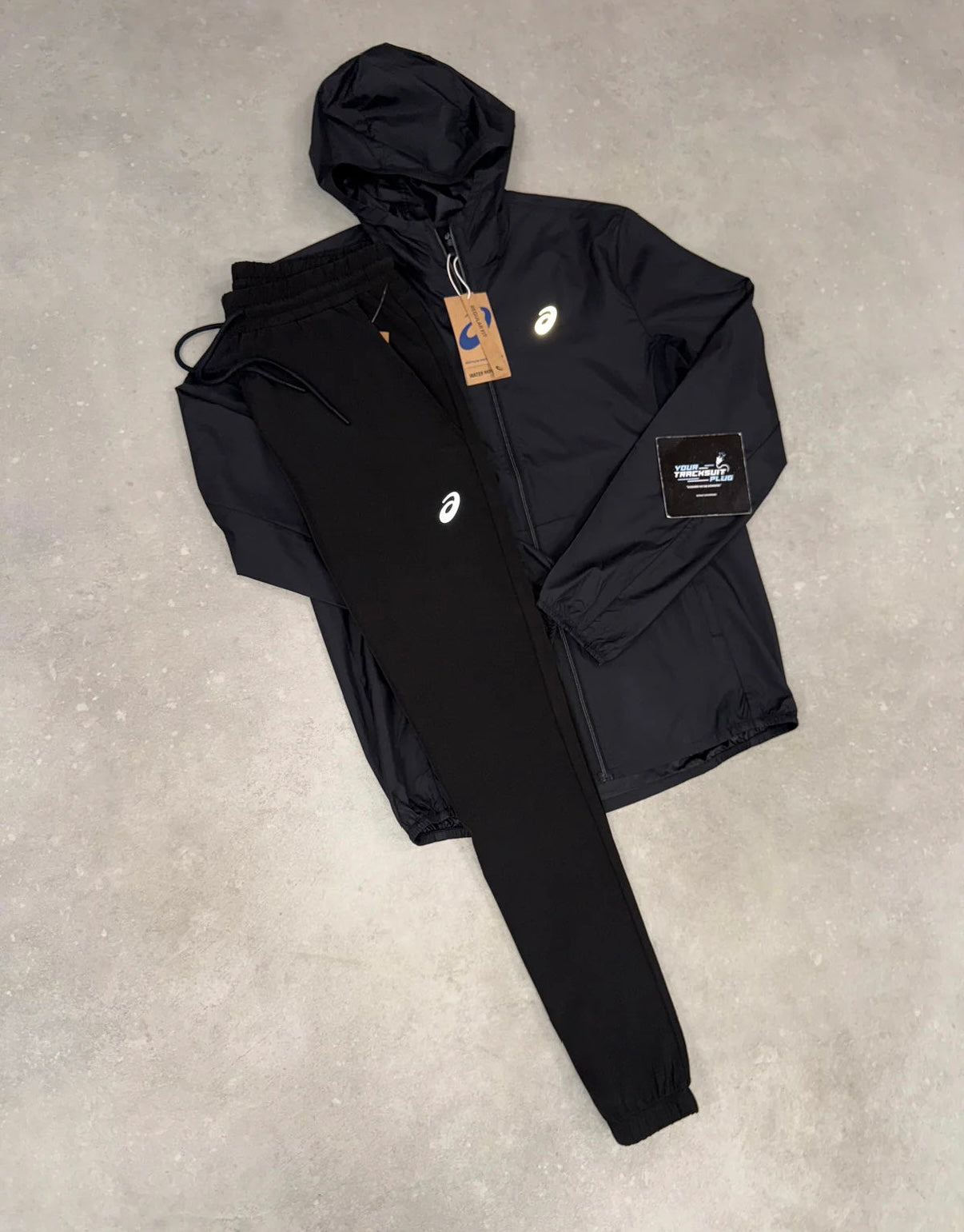 ASICS TRACKSUIT BLACK ON BLACK
