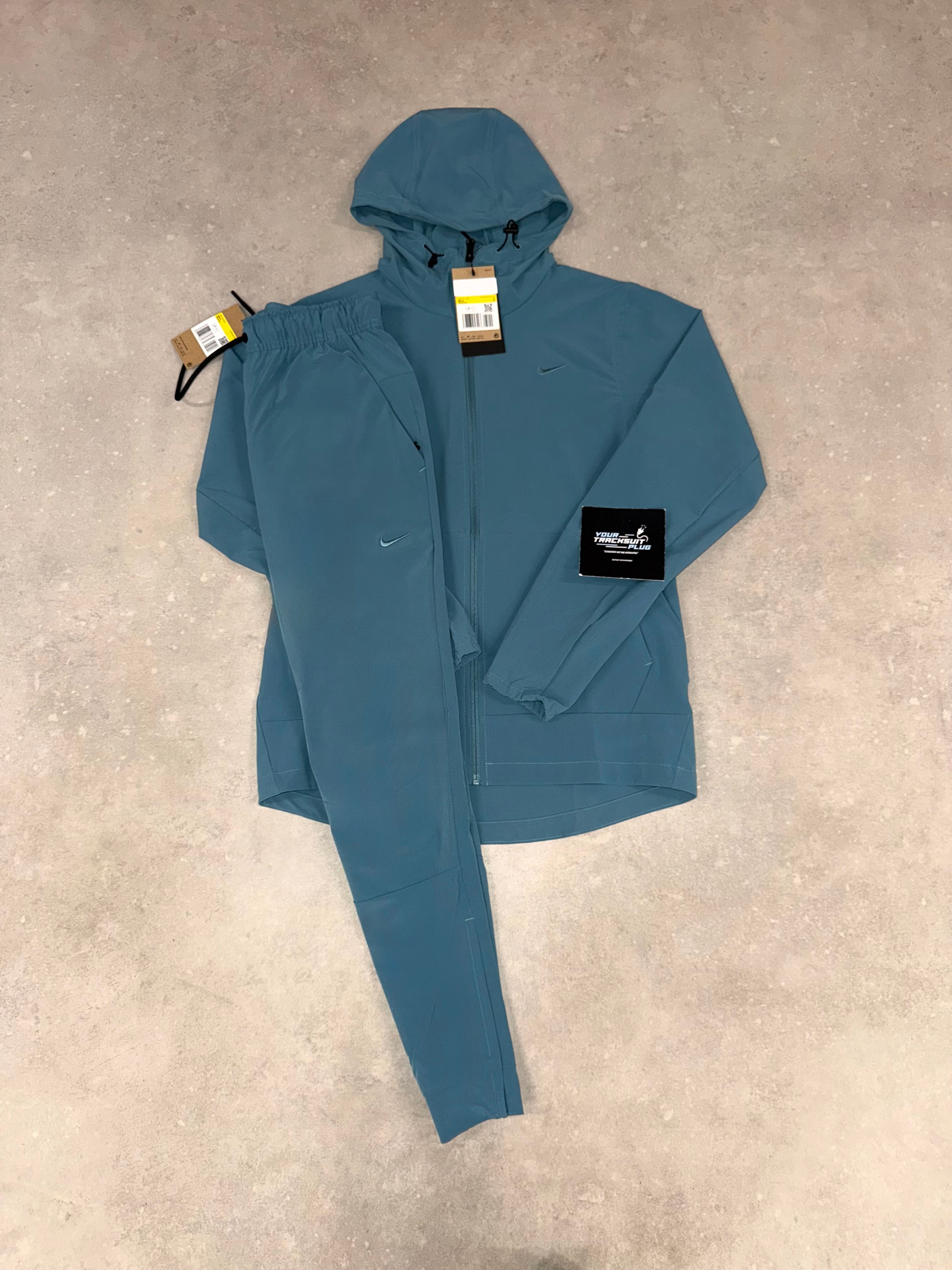 NIKE TRACKSUIT LIMITED EDITION // BLUE