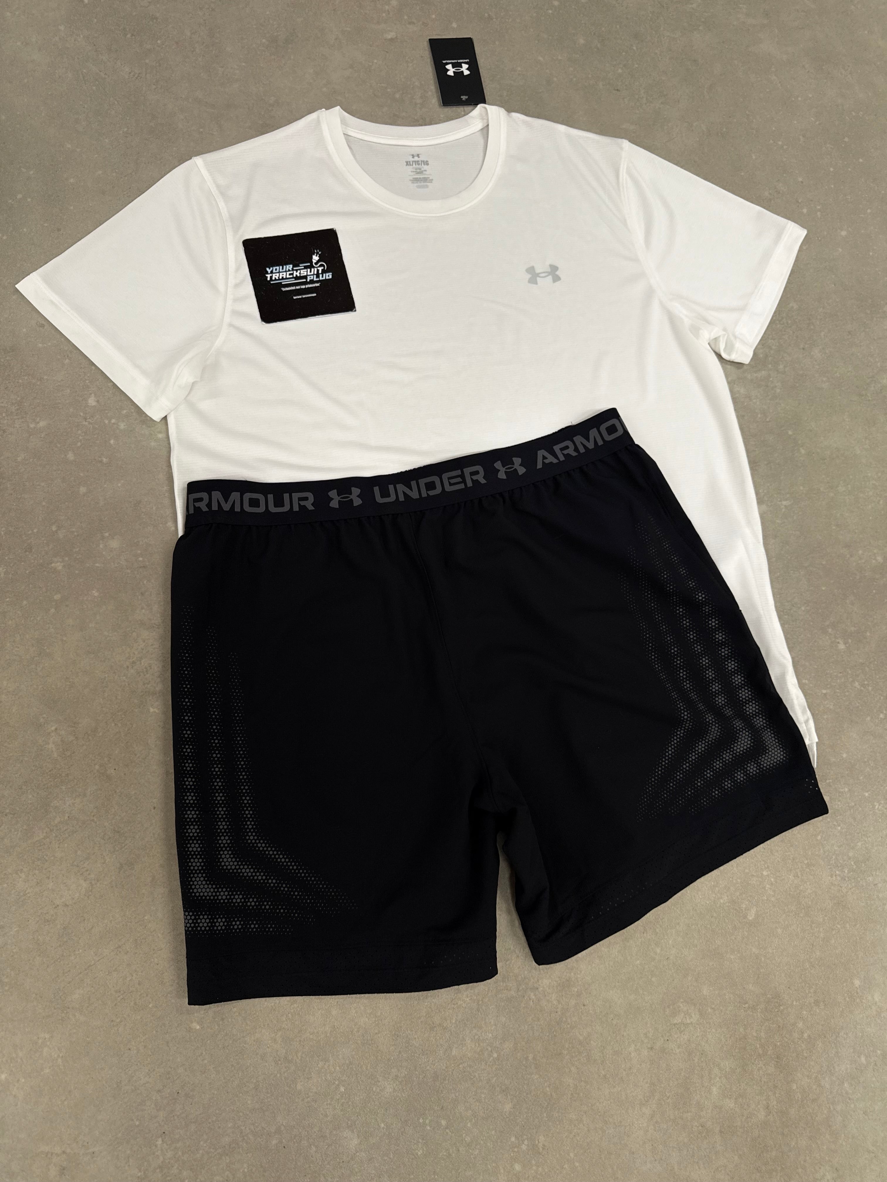 UNDER ARMOUR BLACK & WHITE // SUMMER SET