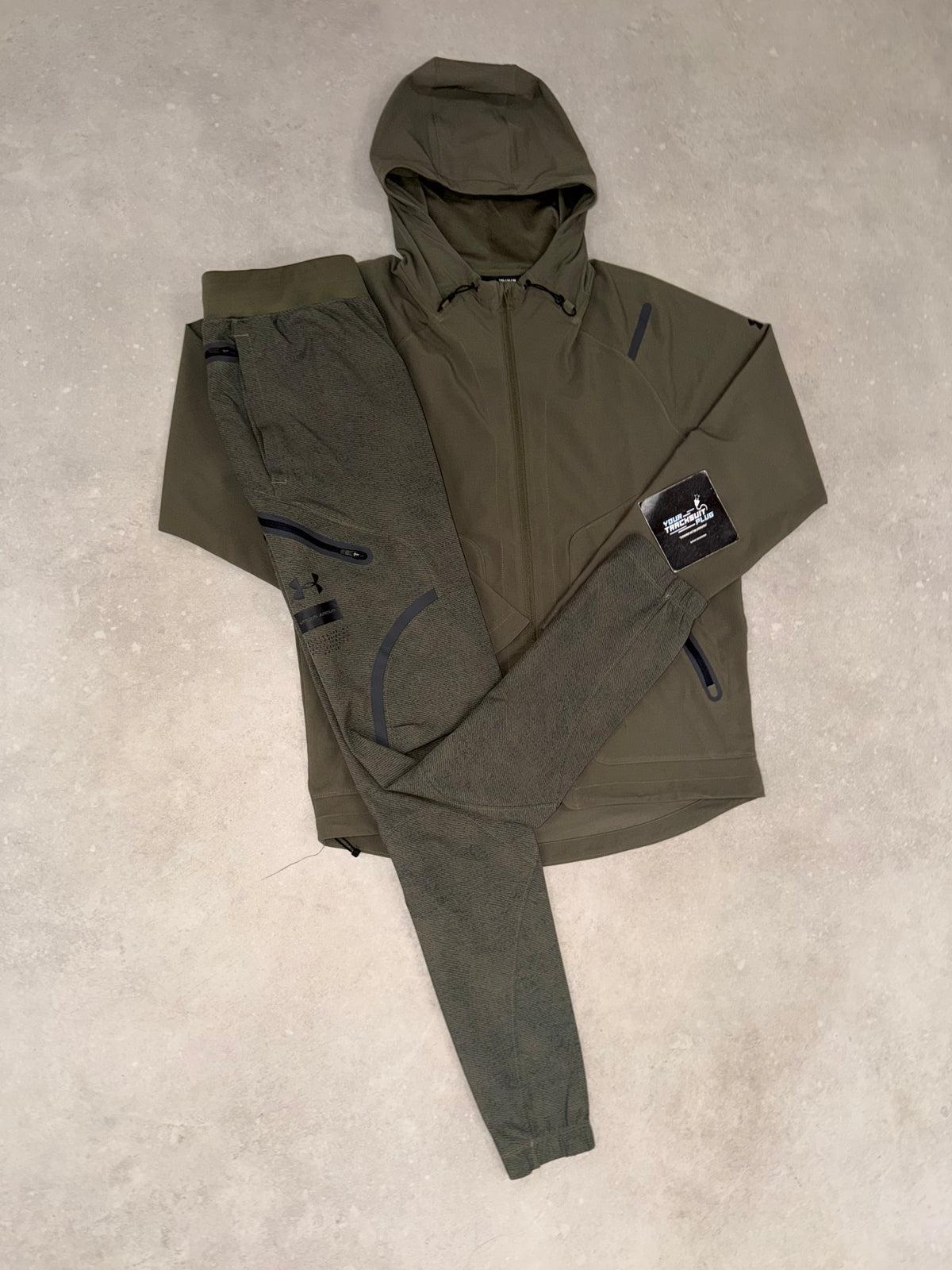 UNDER ARMOUR TRACKSUIT // LIMITED EDITION