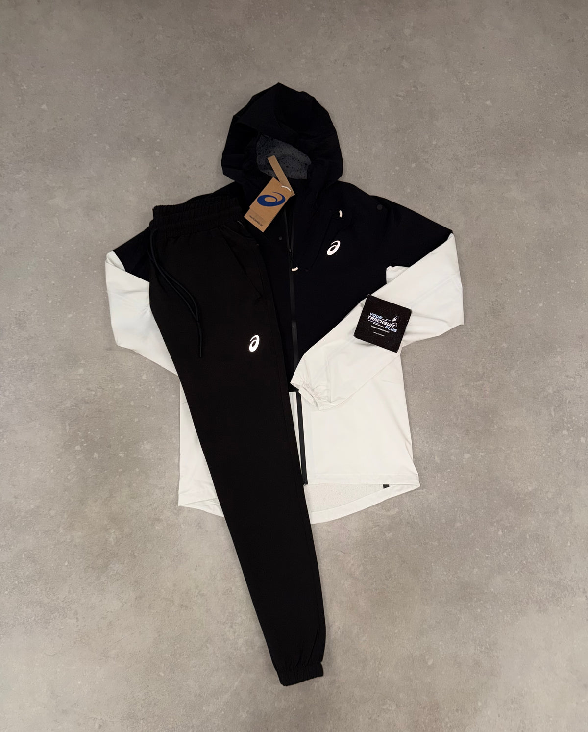 ASICS SOFT-SHELL TRACKSUIT // THE LATEST