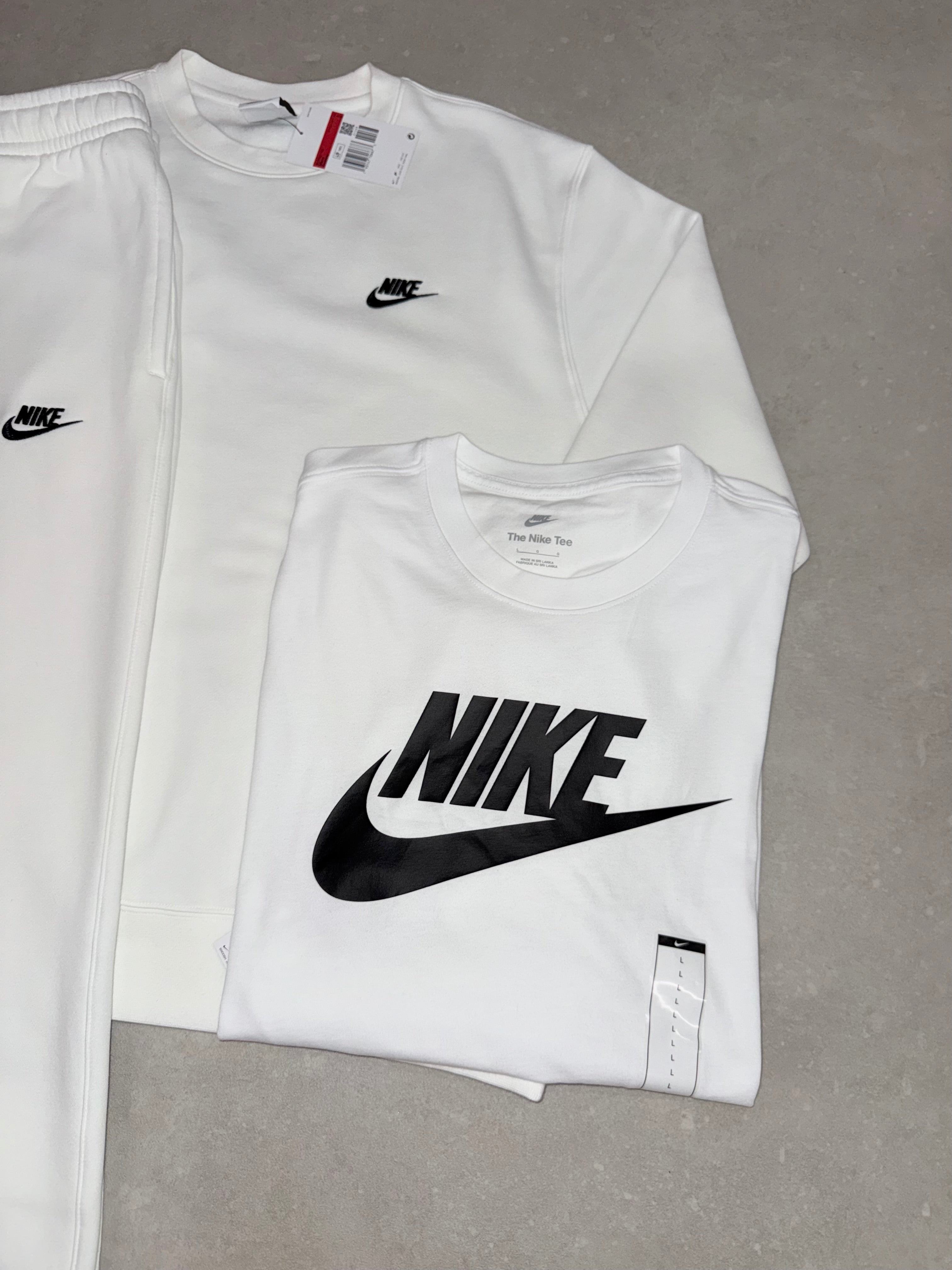 NIKE TRACKSUIT COMBIEDEAL // WHITE