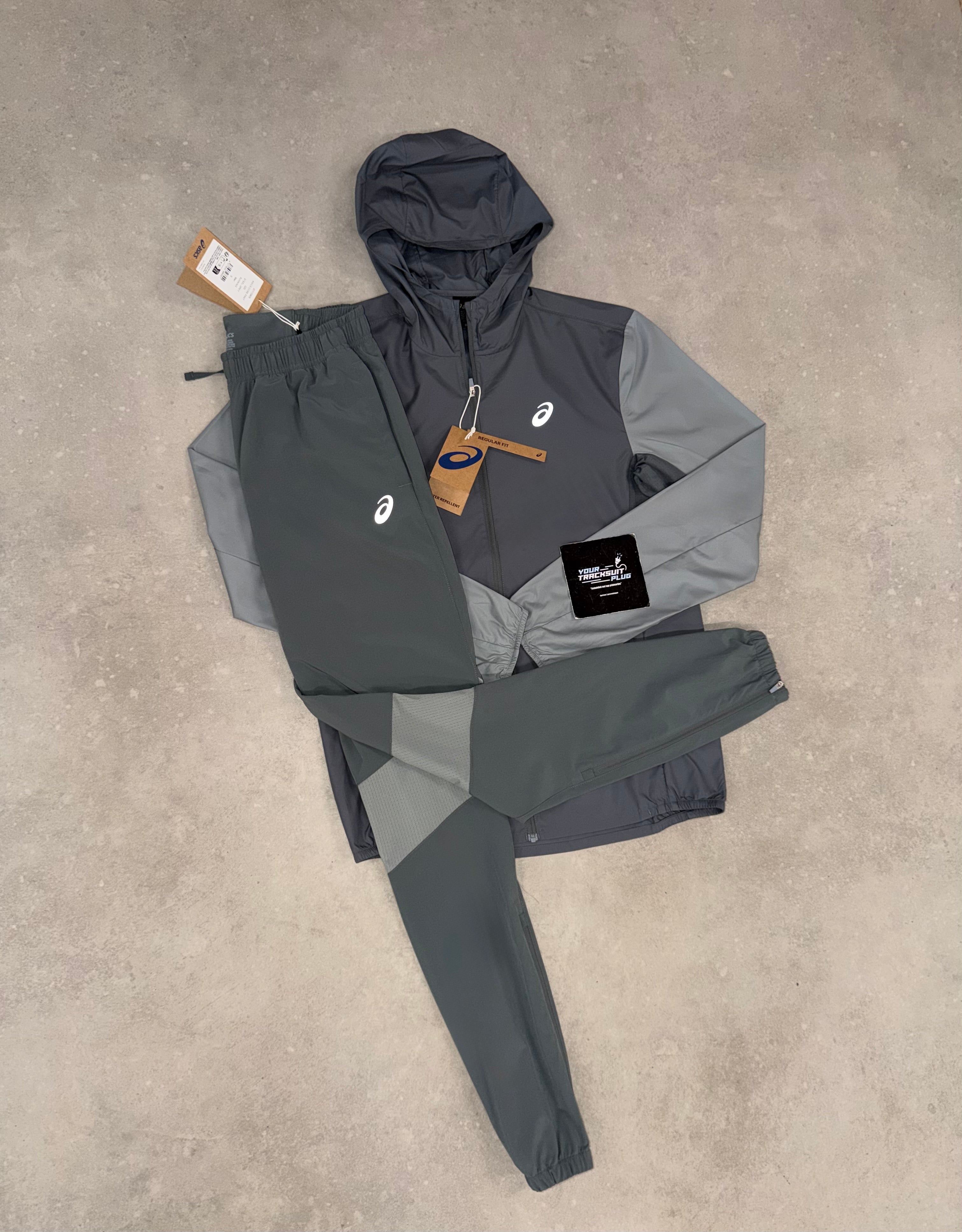 ASICS TRACKSUIT GREY // THE LATEST