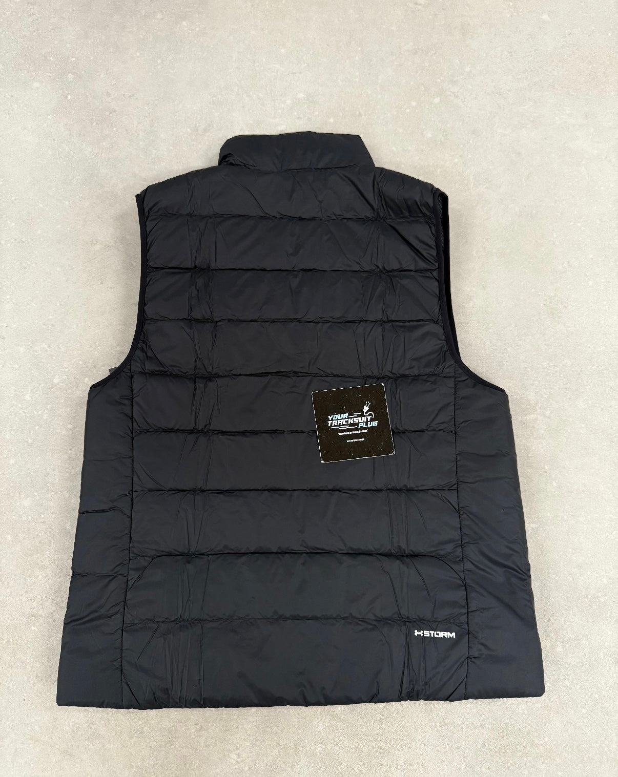 UNDER ARMOUR BODYWARMER BLACK & WHITE
