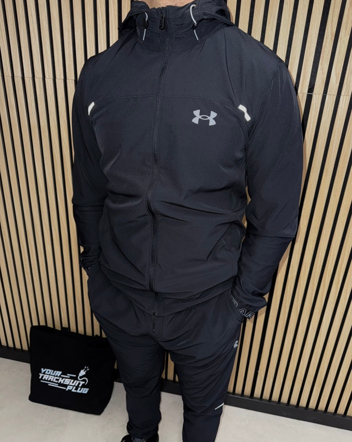 UNDER ARMOUR BLACK // THE LATEST