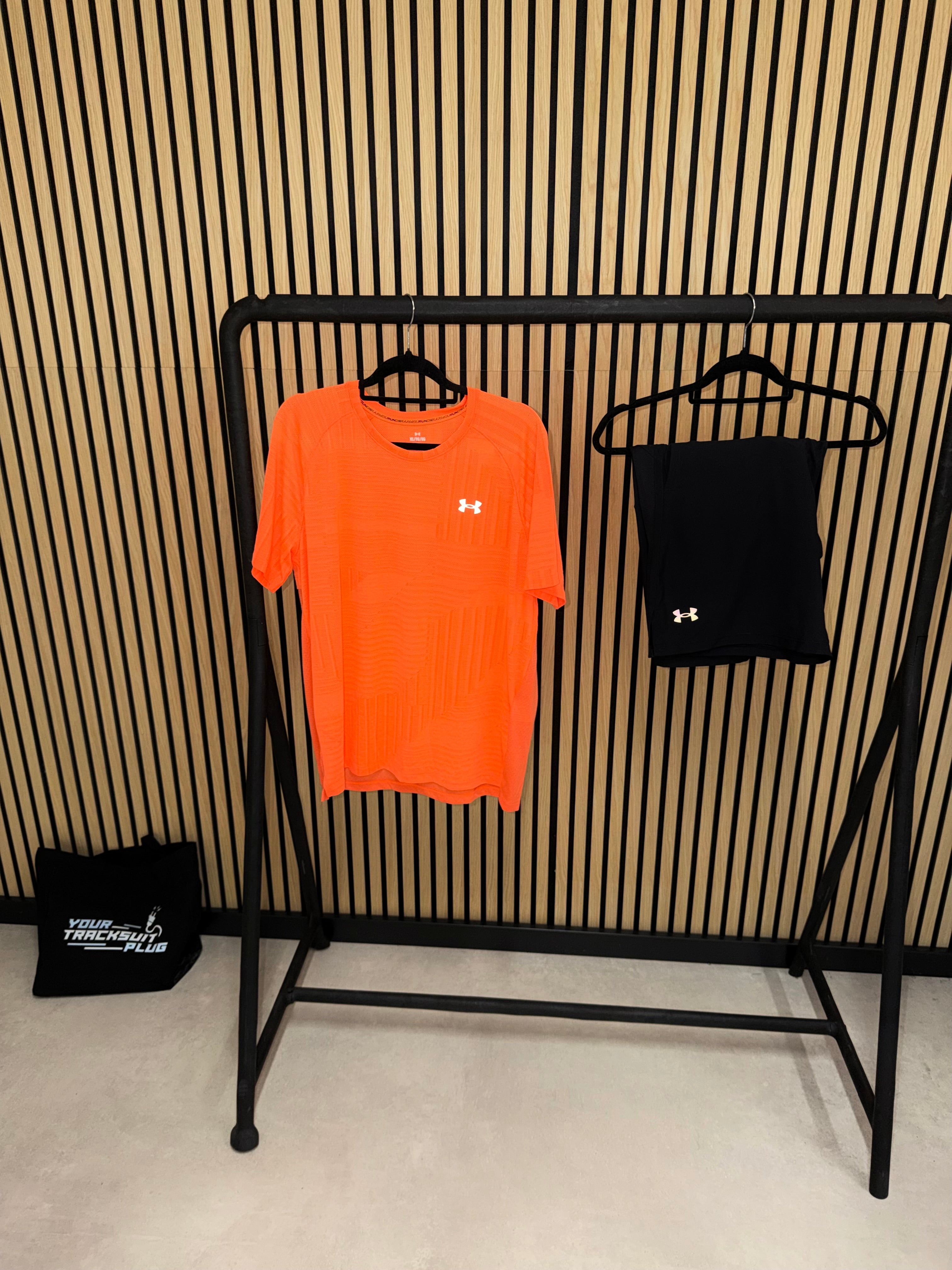 UNDER ARMOUR ORANGE & BLACK // SUMMER SET