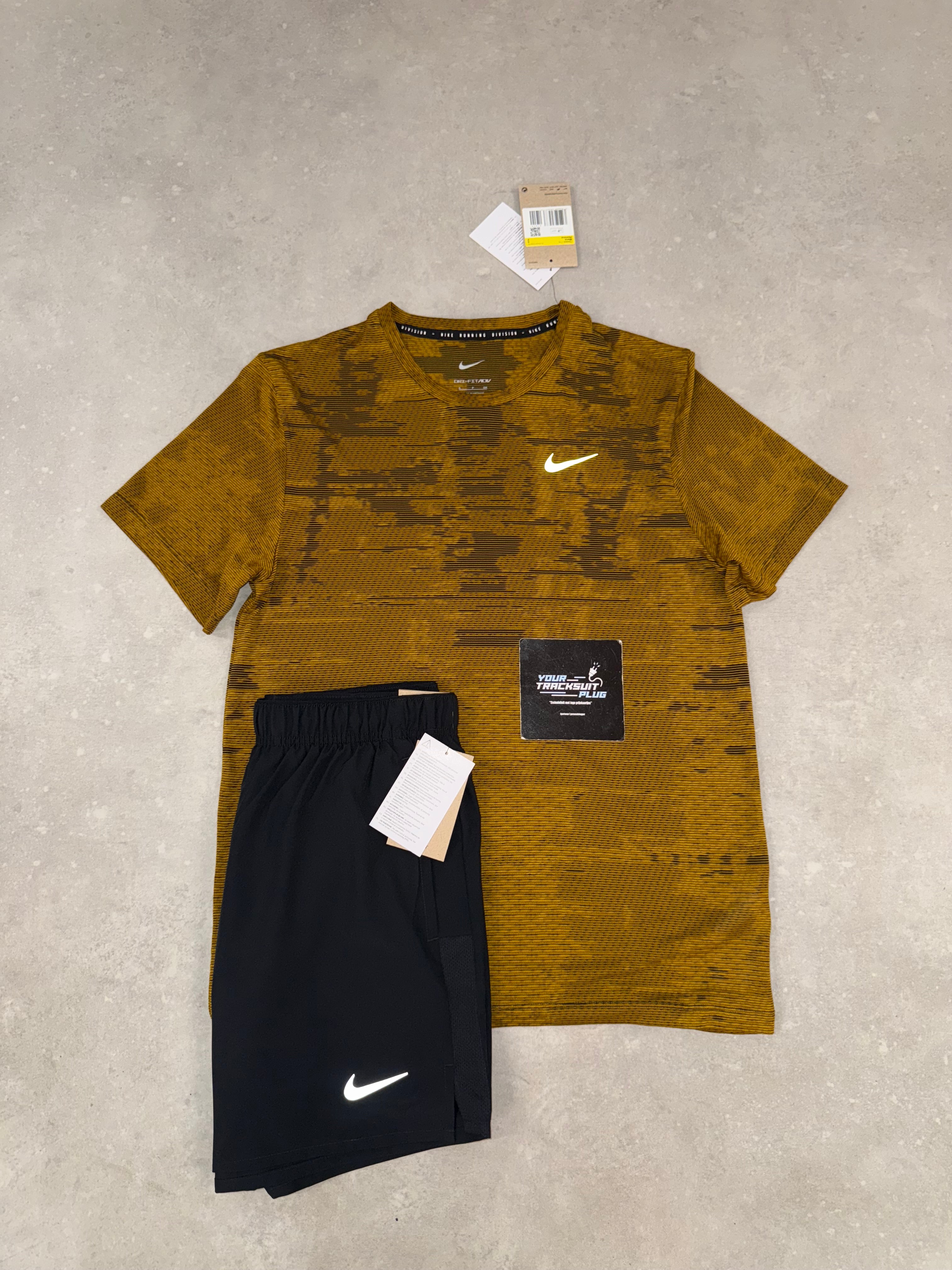 NIKE RUNNING DIVISION SUMMER SET // VERY EXCLUSIVE
