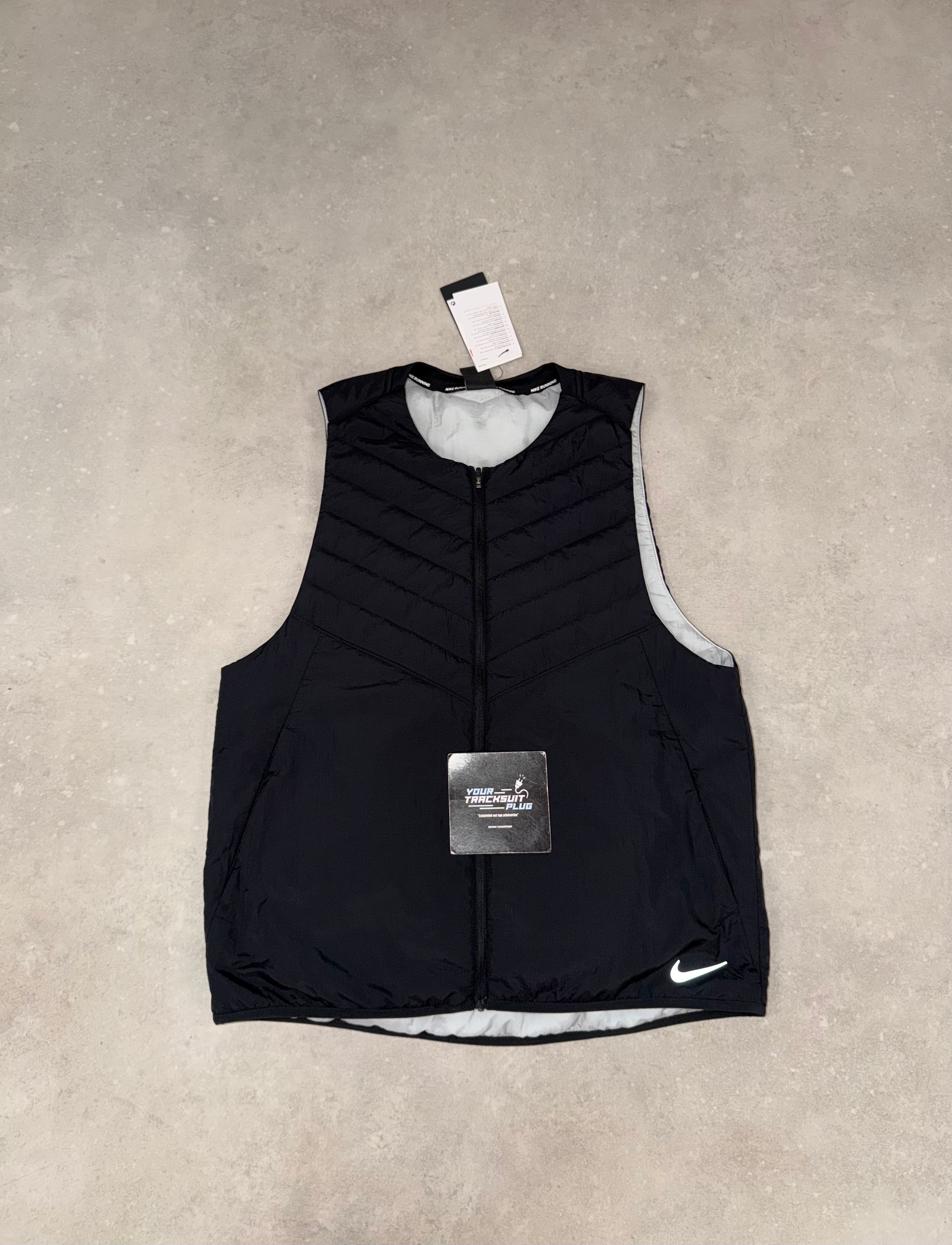 NIKE BODYWARMER BLACK // LIMITED EDITION