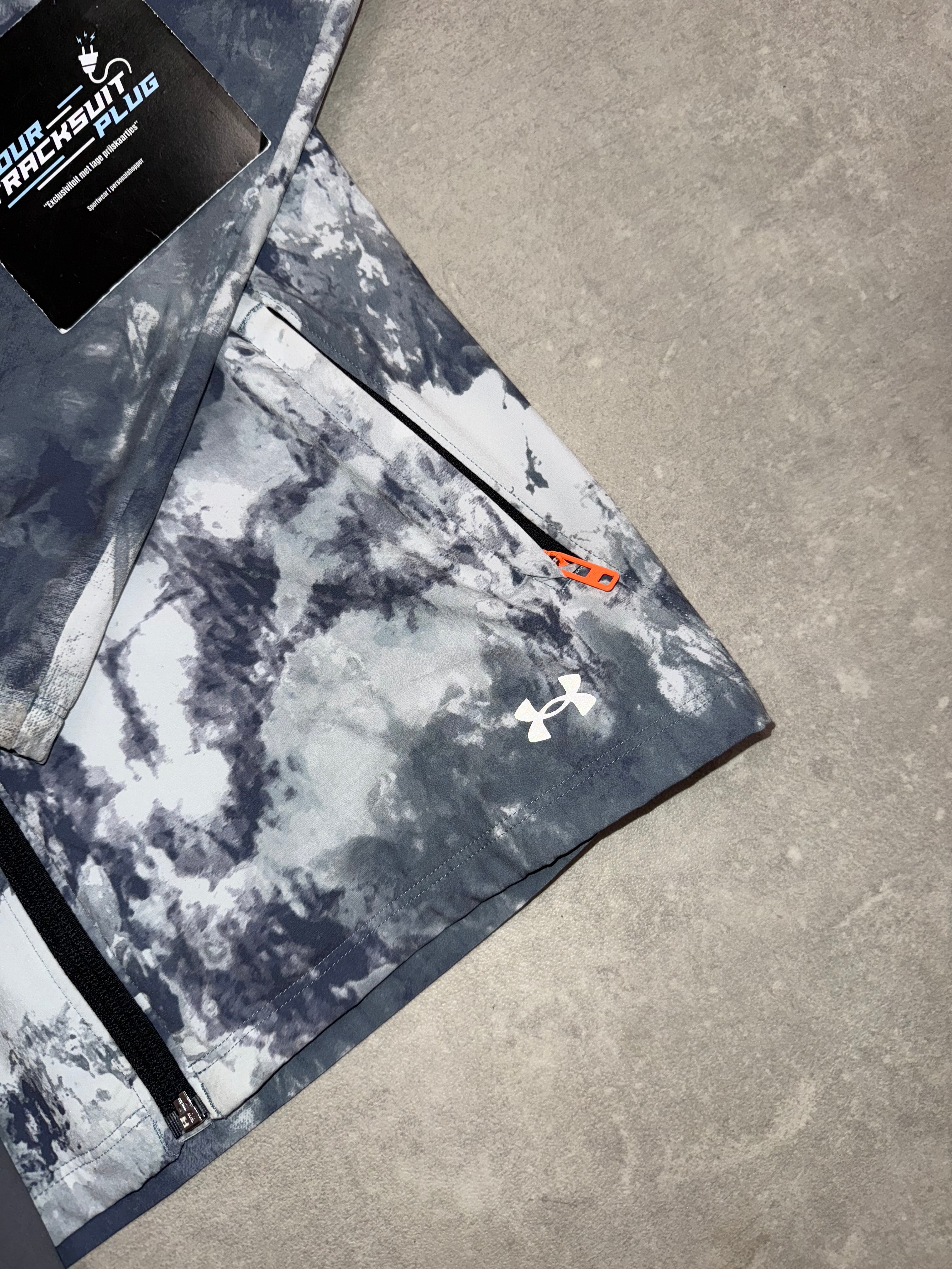 UNDER ARMOUR TRACKSUIT // VERY EXCLUSIVE