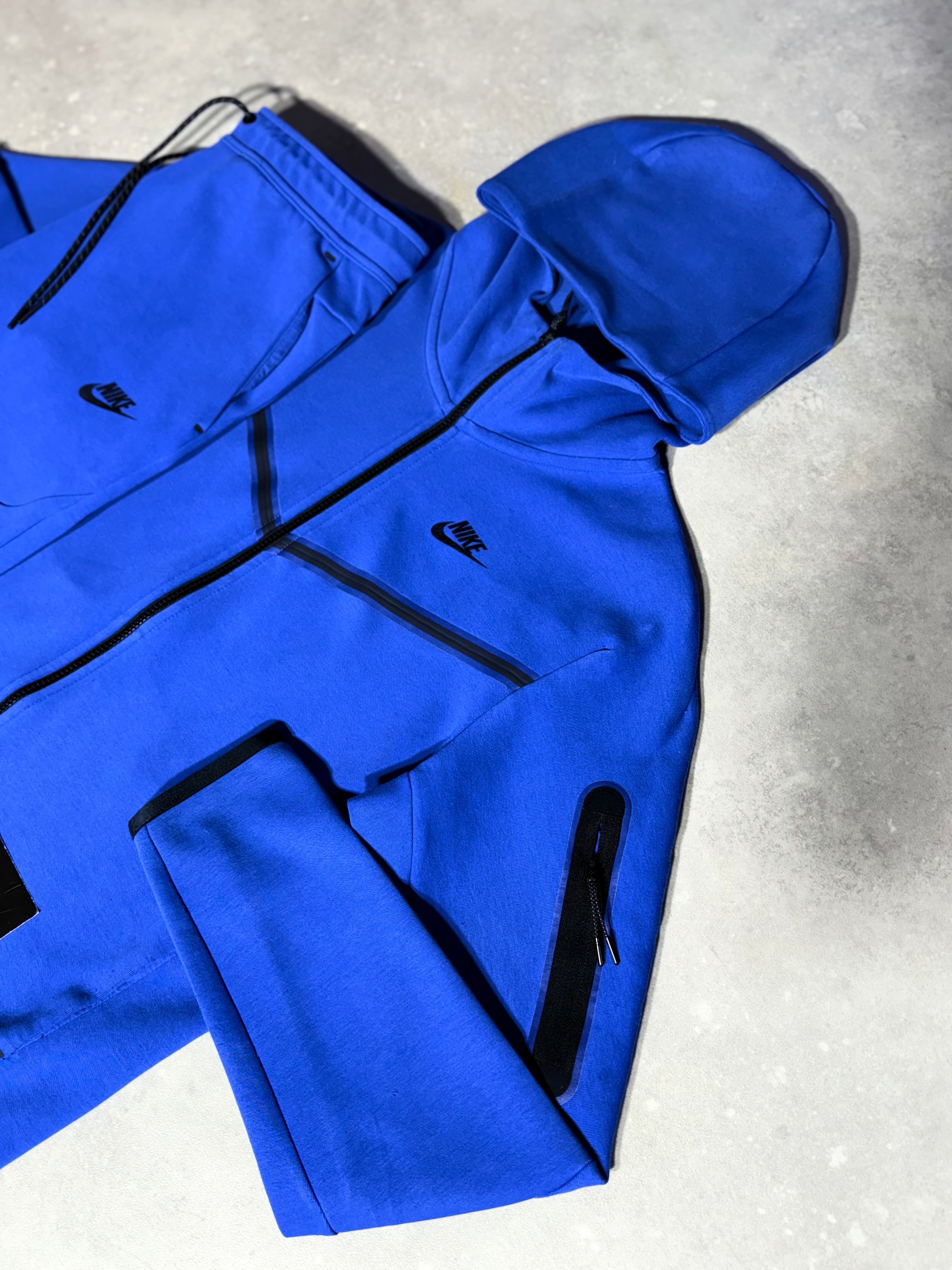 NIKE TECH FLEECE OLD SEASON // EXCLUSIVE EDITION
