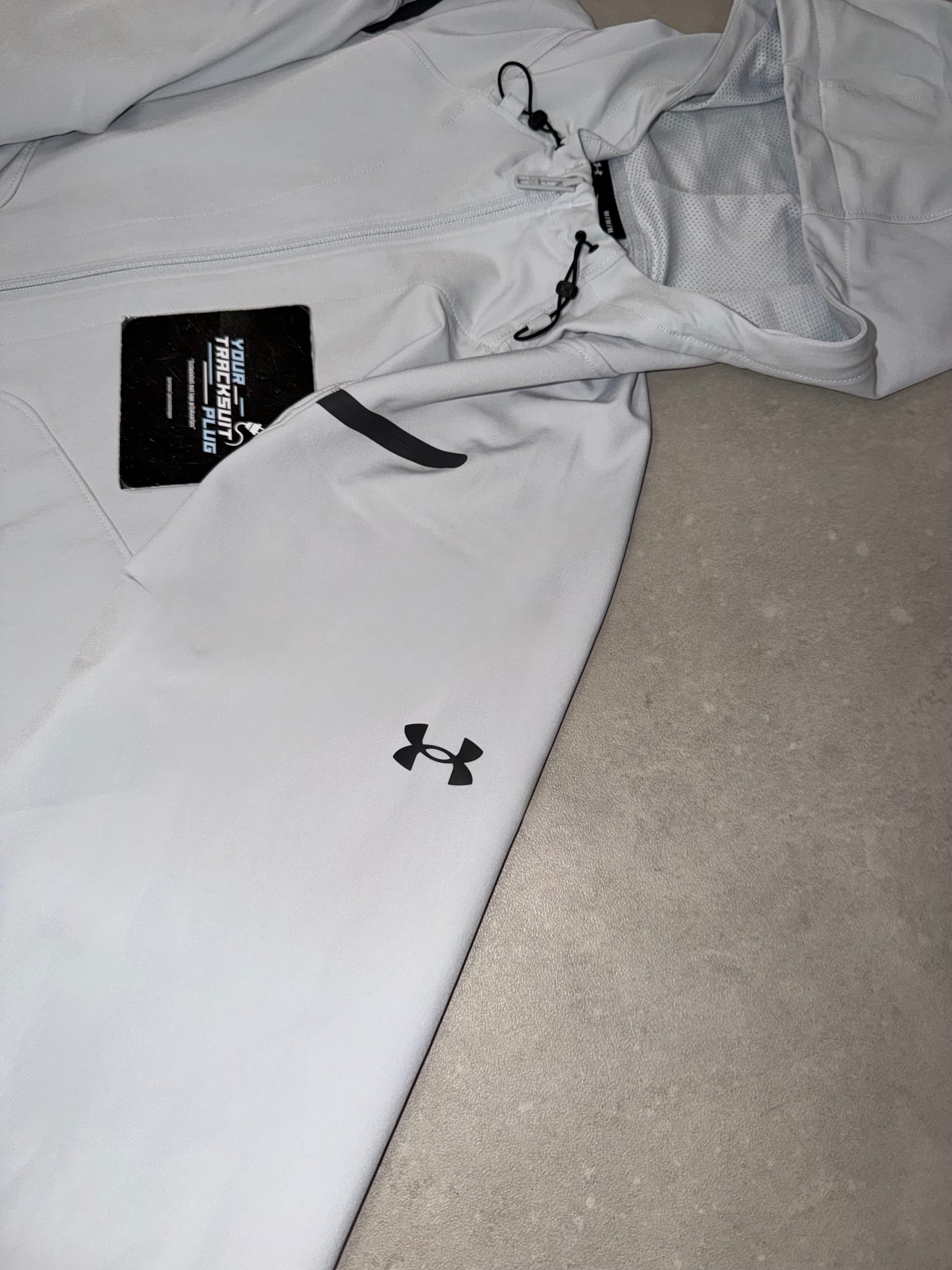 UNDER ARMOUR TRACKSUIT // LIMITED EDITION
