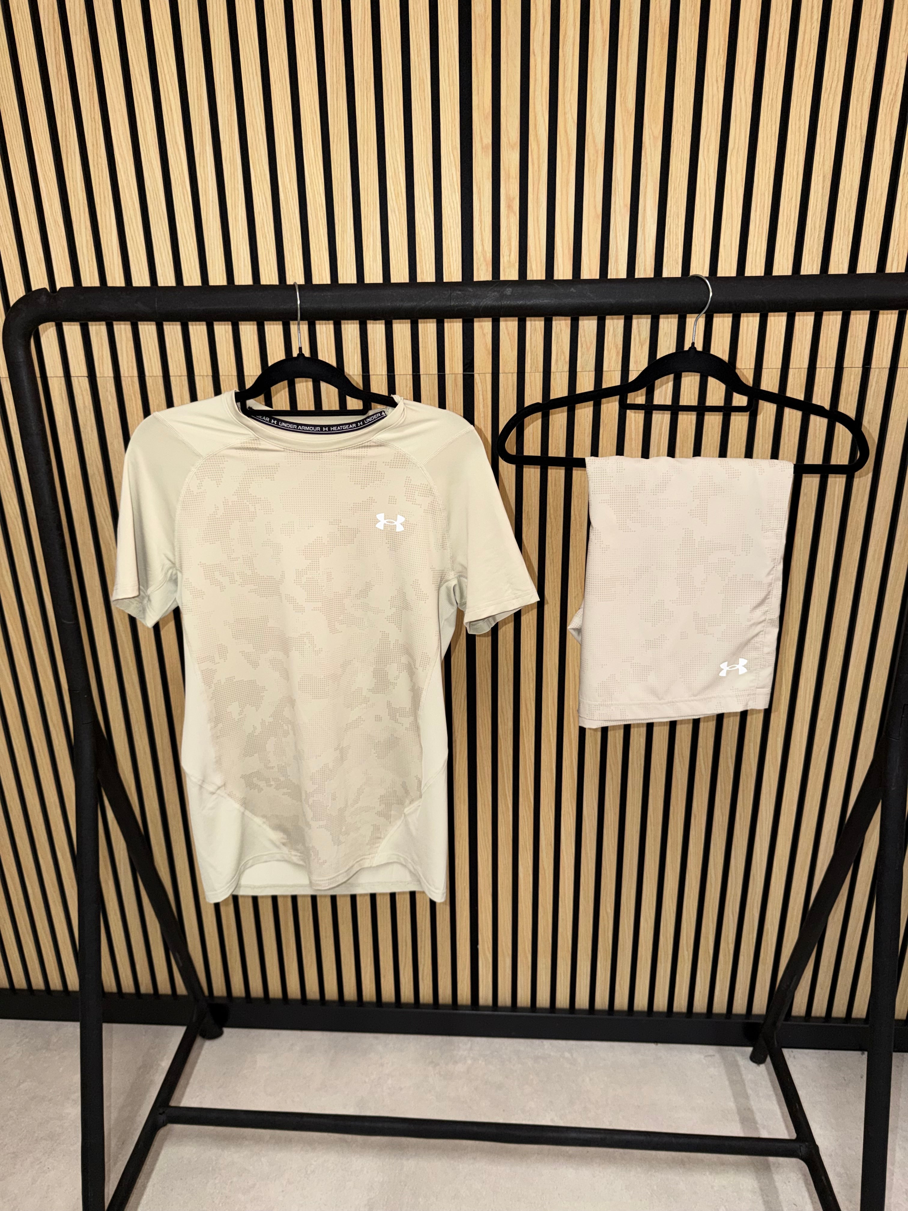 UNDER ARMOUR BEIGE SUMMER SET // THE LATEST