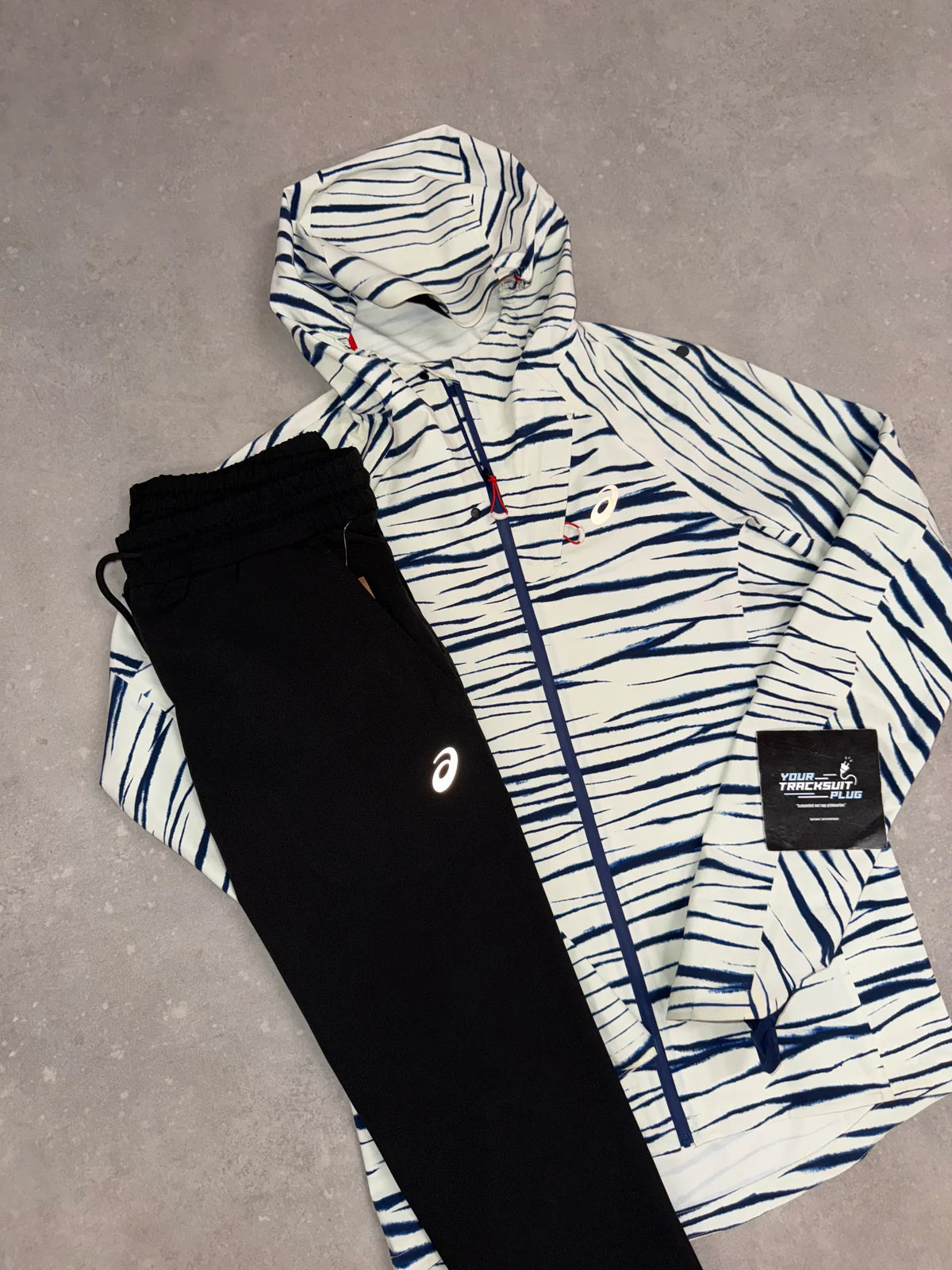 ASICS TRACKSUIT VERY EXCLUSIVE // SOFT-SHELL EDITION