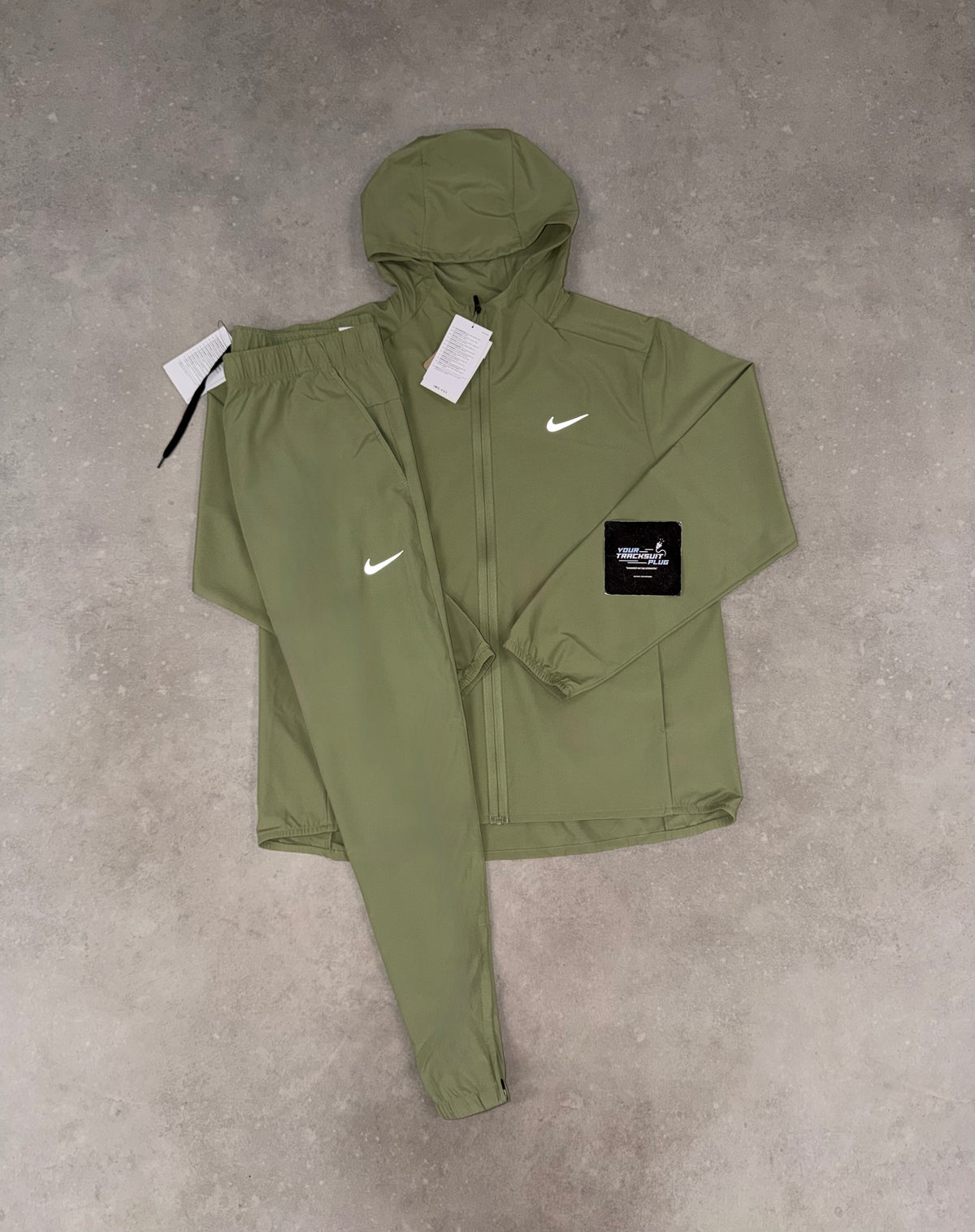 NIKE TRACKSUIT GREEN // THE LATEST